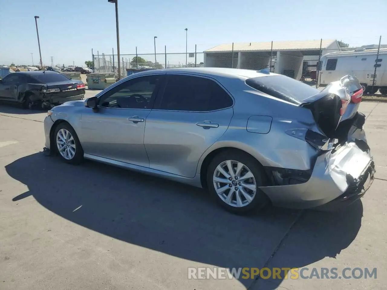 2 Photograph of a damaged car 4T1C11AK5LU329852 TOYOTA CAMRY 2020