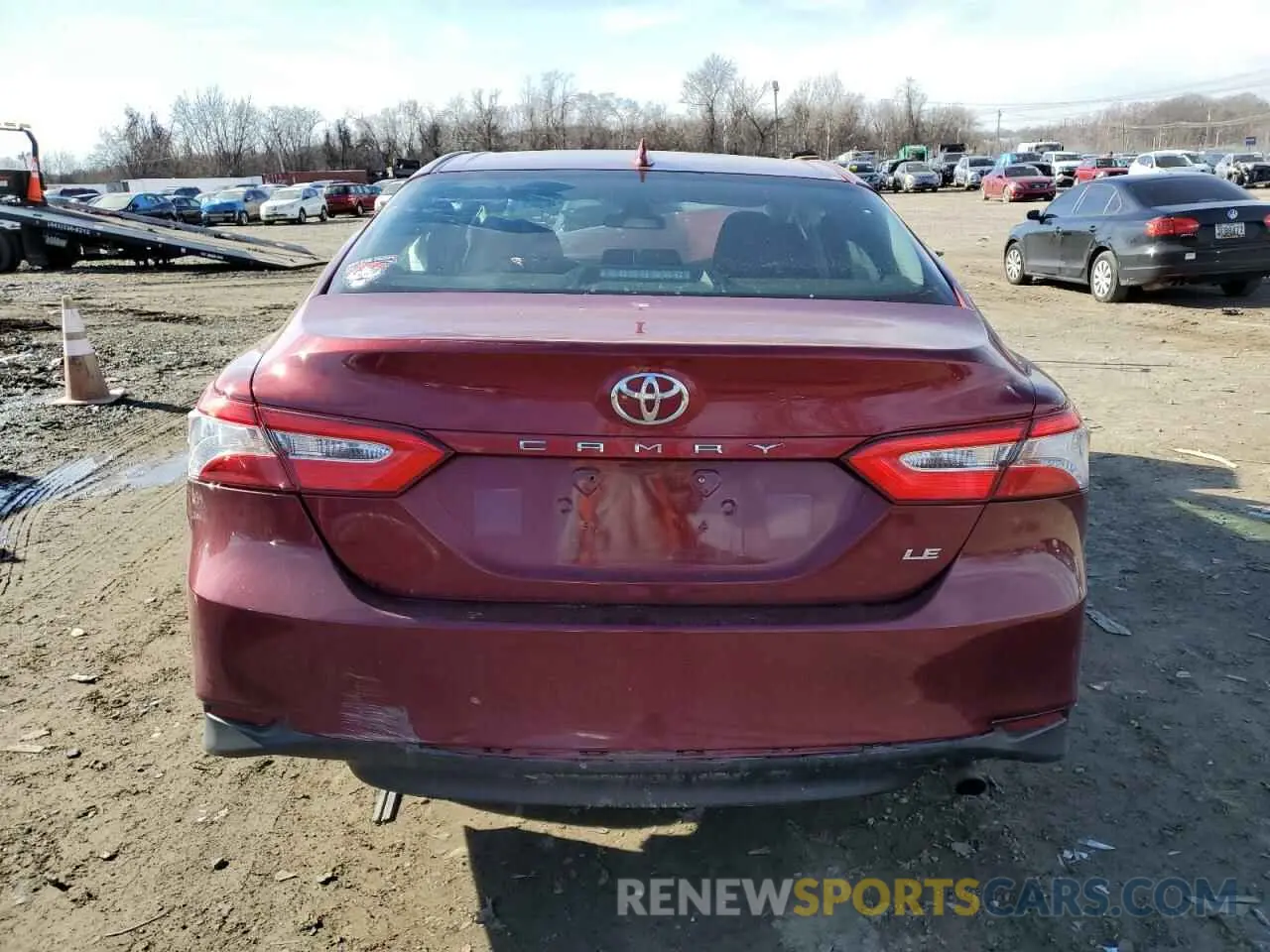 6 Photograph of a damaged car 4T1C11AK5LU334517 TOYOTA CAMRY 2020