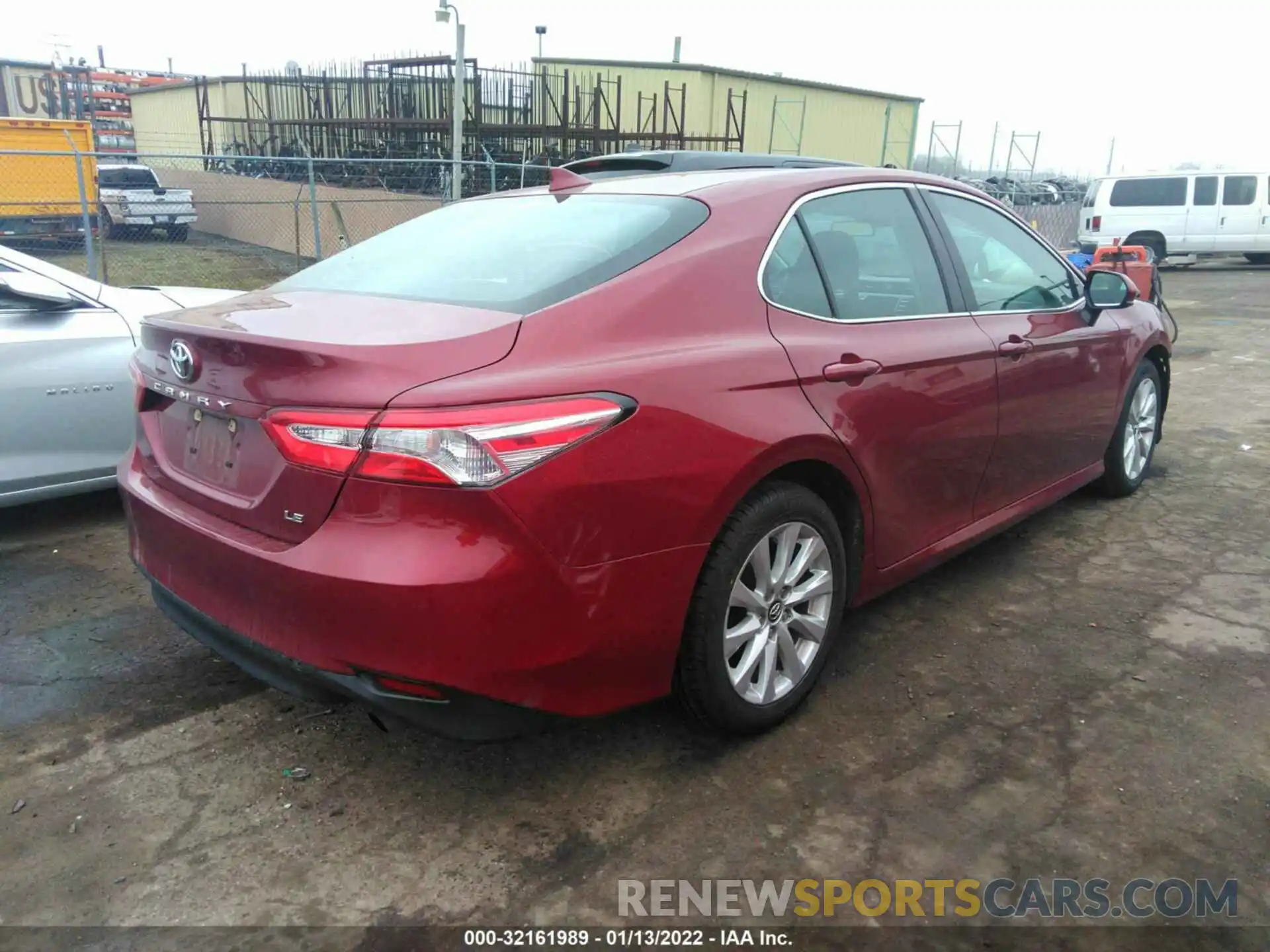 4 Photograph of a damaged car 4T1C11AK5LU347039 TOYOTA CAMRY 2020