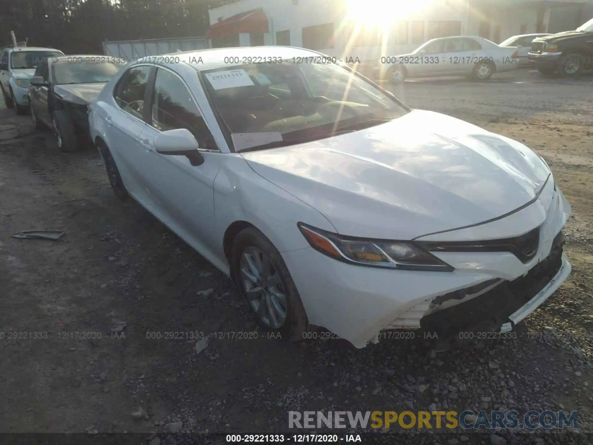 1 Photograph of a damaged car 4T1C11AK5LU356310 TOYOTA CAMRY 2020