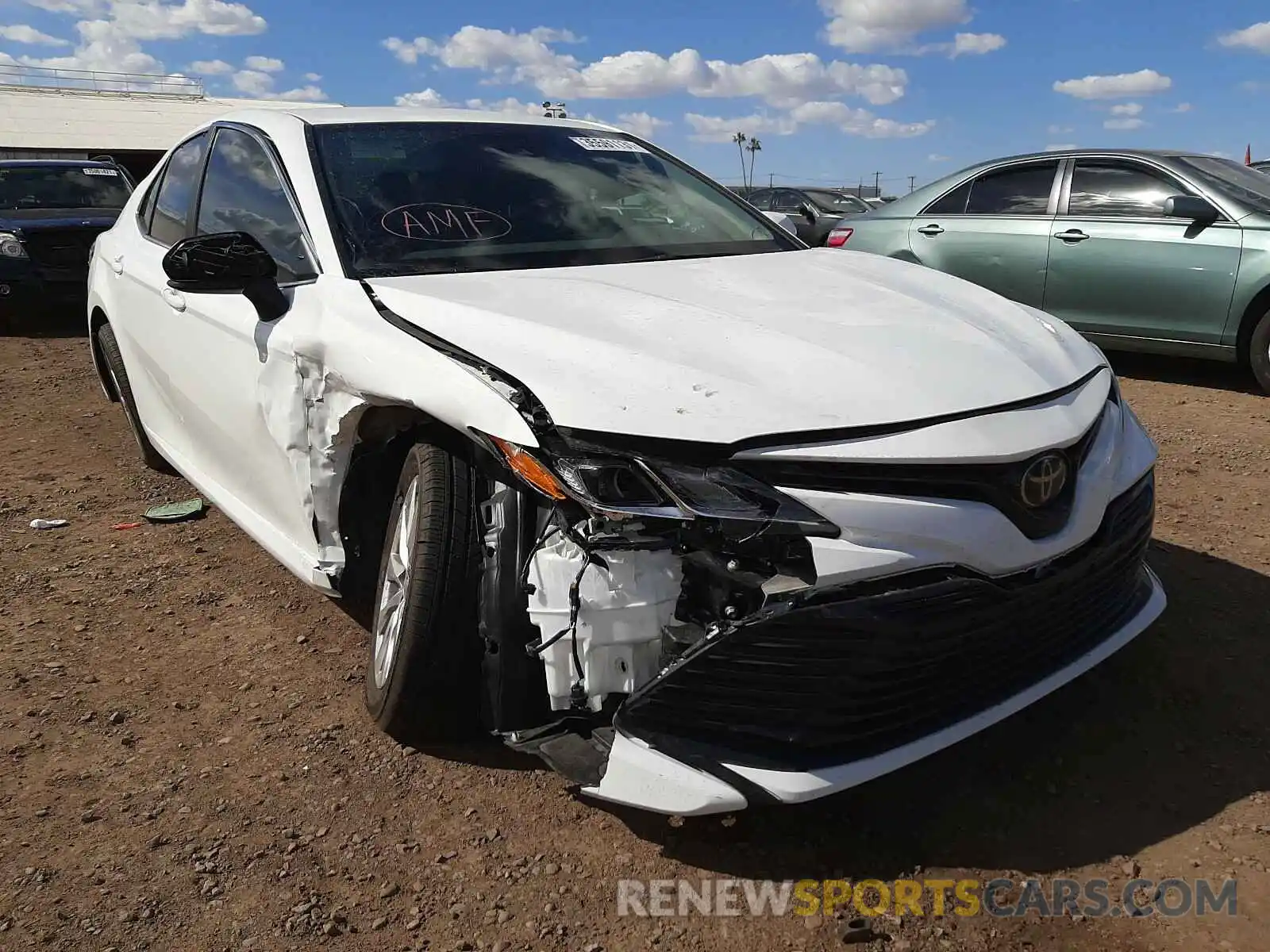 1 Photograph of a damaged car 4T1C11AK5LU369610 TOYOTA CAMRY 2020