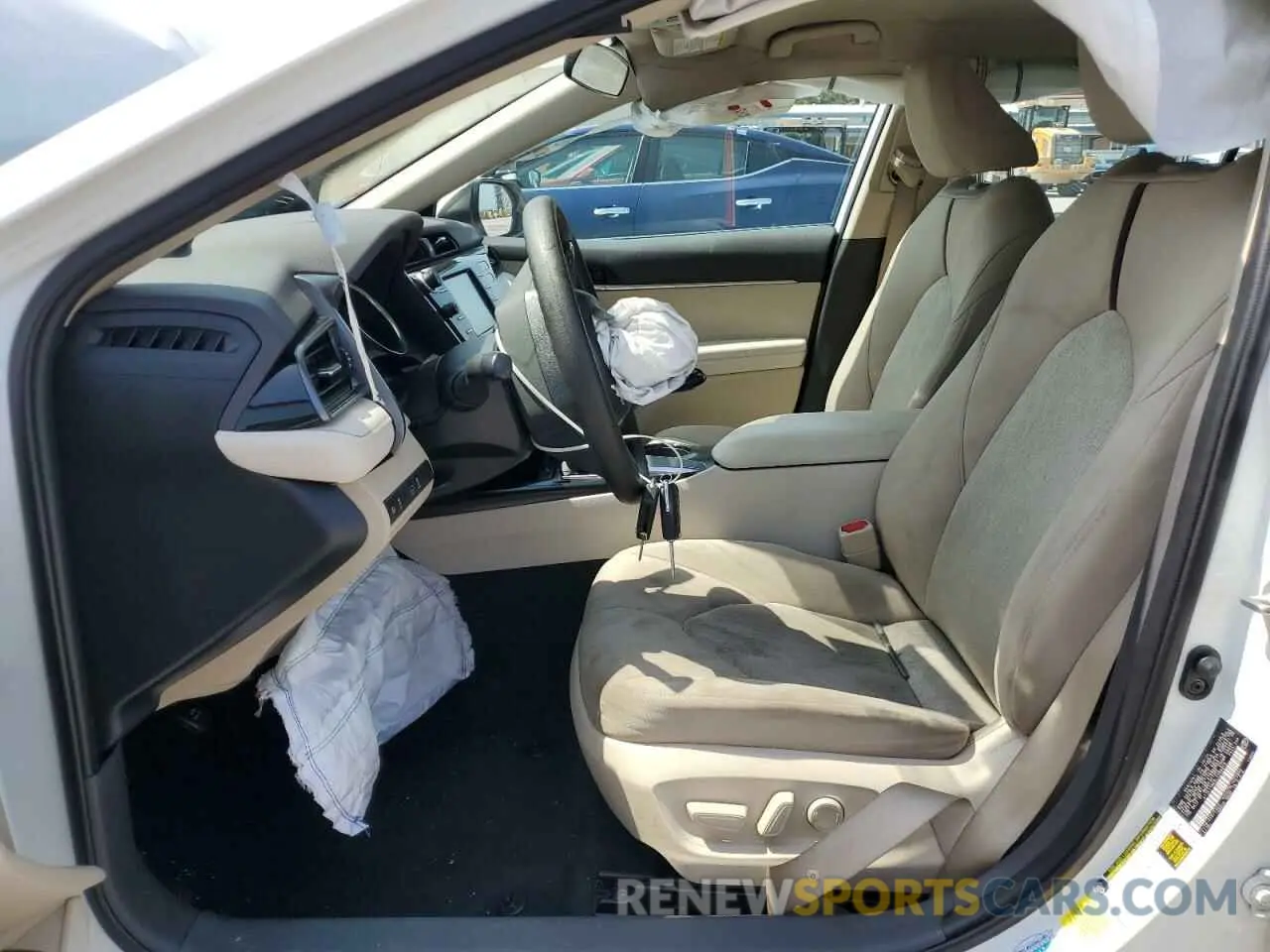 7 Photograph of a damaged car 4T1C11AK5LU388948 TOYOTA CAMRY 2020