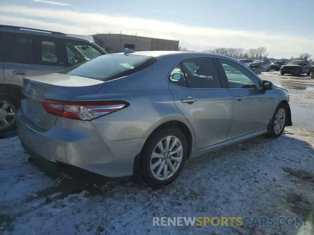 3 Photograph of a damaged car 4T1C11AK5LU392207 TOYOTA CAMRY 2020