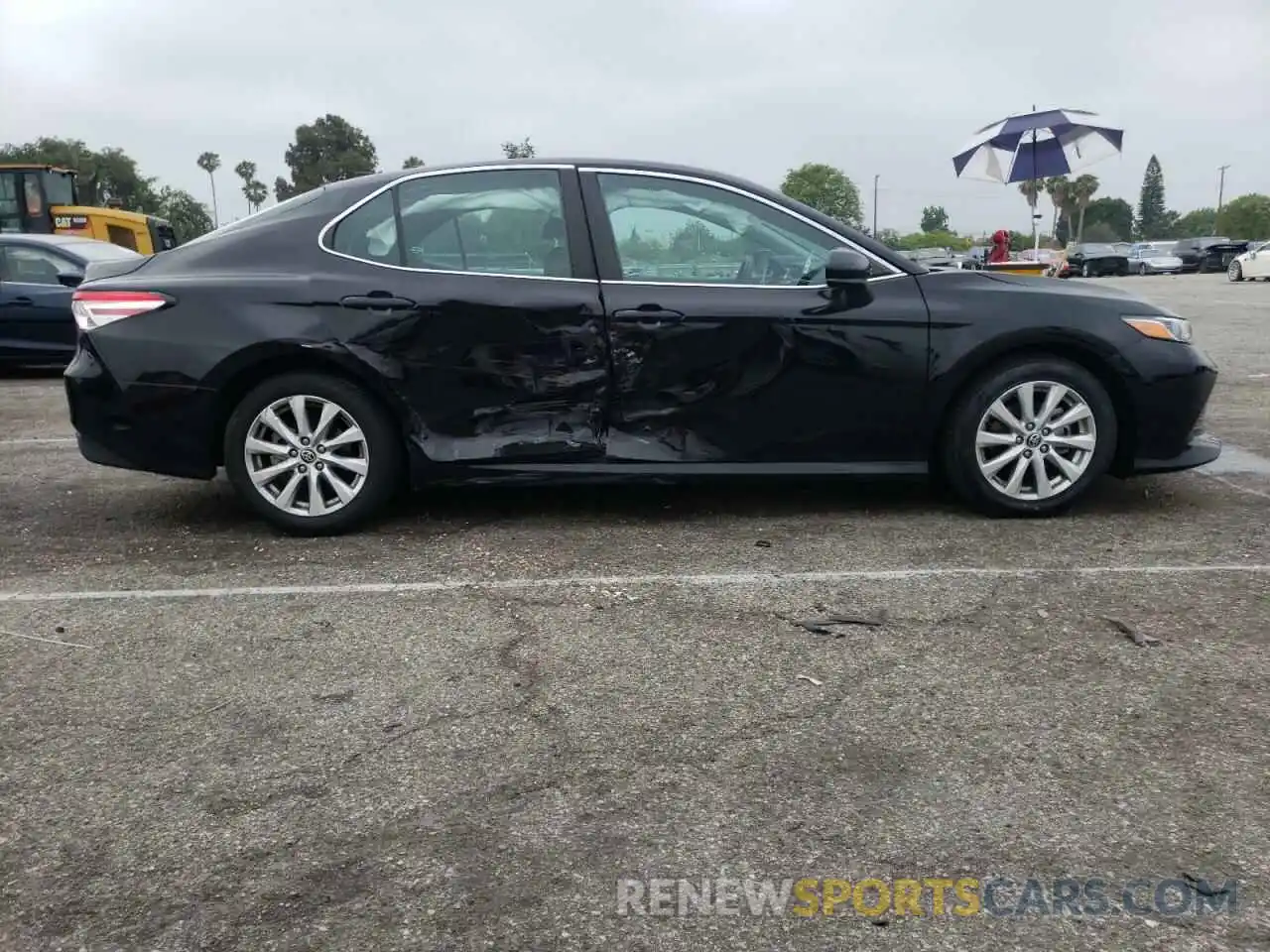 9 Photograph of a damaged car 4T1C11AK5LU398539 TOYOTA CAMRY 2020