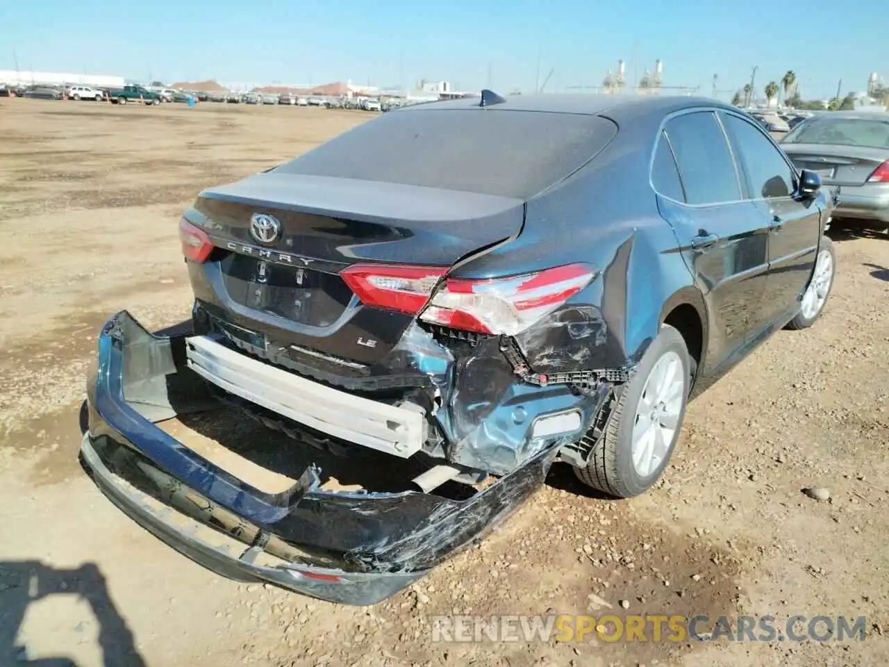 4 Photograph of a damaged car 4T1C11AK5LU883862 TOYOTA CAMRY 2020