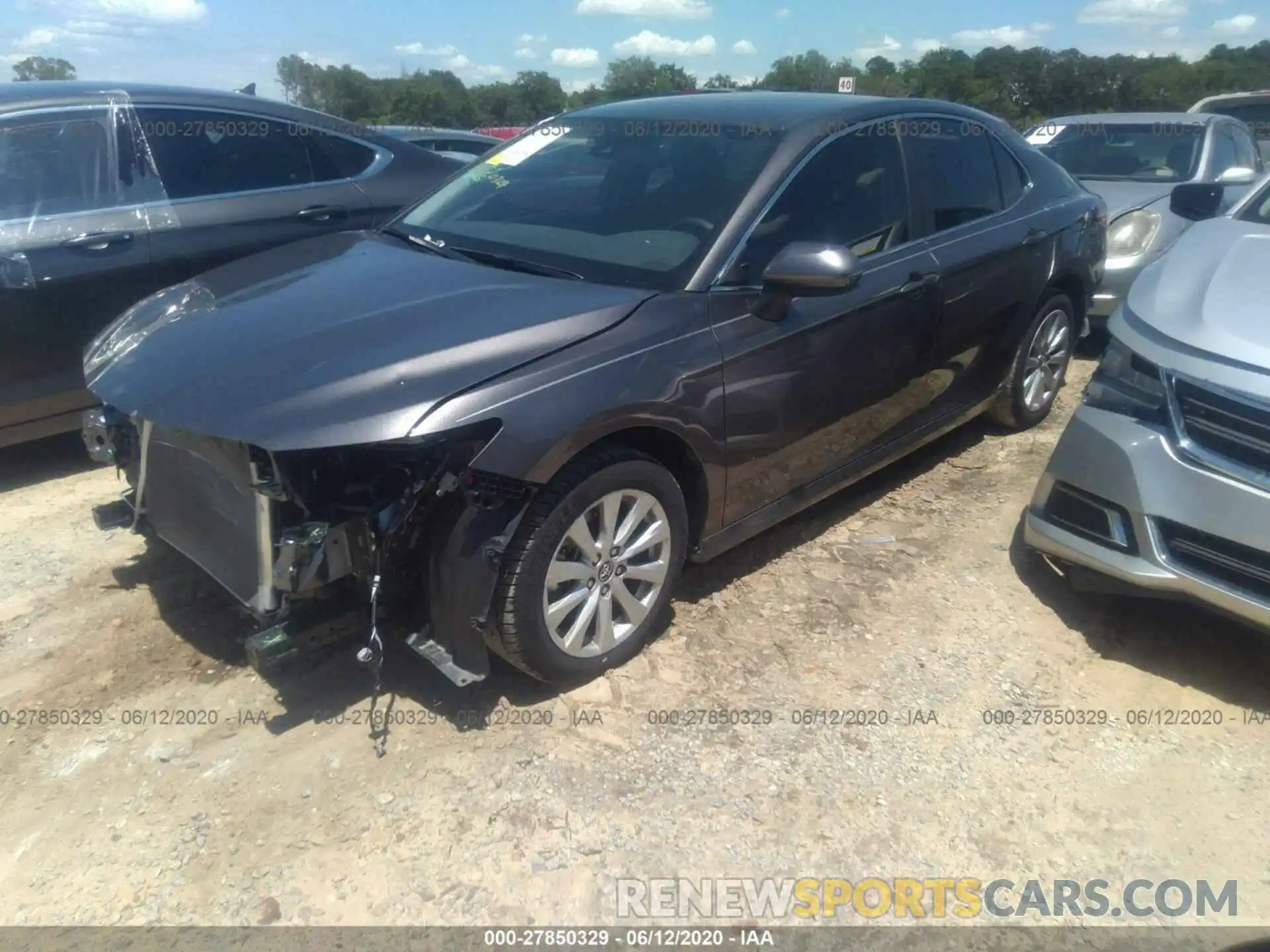 2 Photograph of a damaged car 4T1C11AK5LU891542 TOYOTA CAMRY 2020