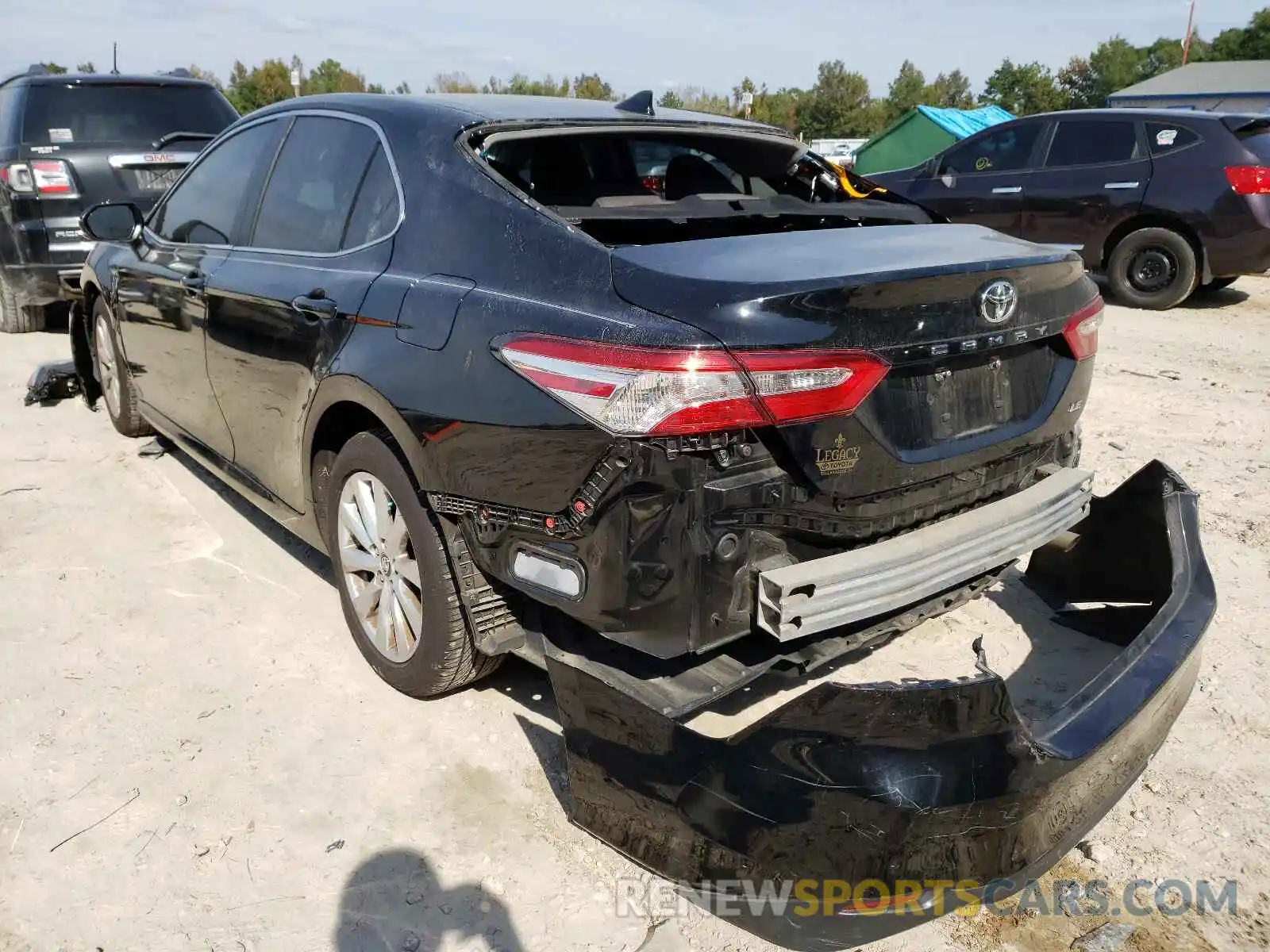 3 Photograph of a damaged car 4T1C11AK5LU898247 TOYOTA CAMRY 2020