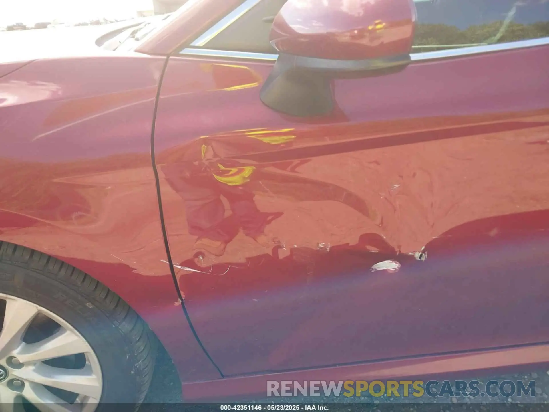21 Photograph of a damaged car 4T1C11AK5LU901261 TOYOTA CAMRY 2020