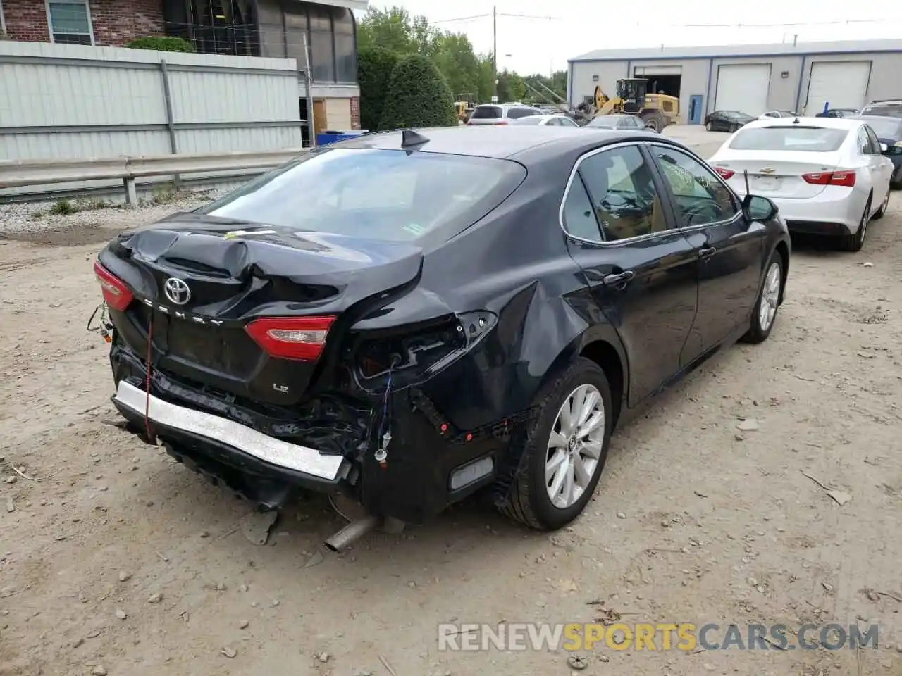 4 Photograph of a damaged car 4T1C11AK5LU911191 TOYOTA CAMRY 2020