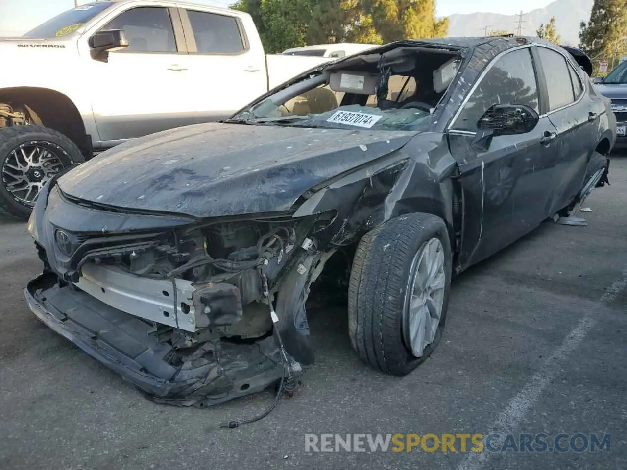 1 Photograph of a damaged car 4T1C11AK5LU913877 TOYOTA CAMRY 2020