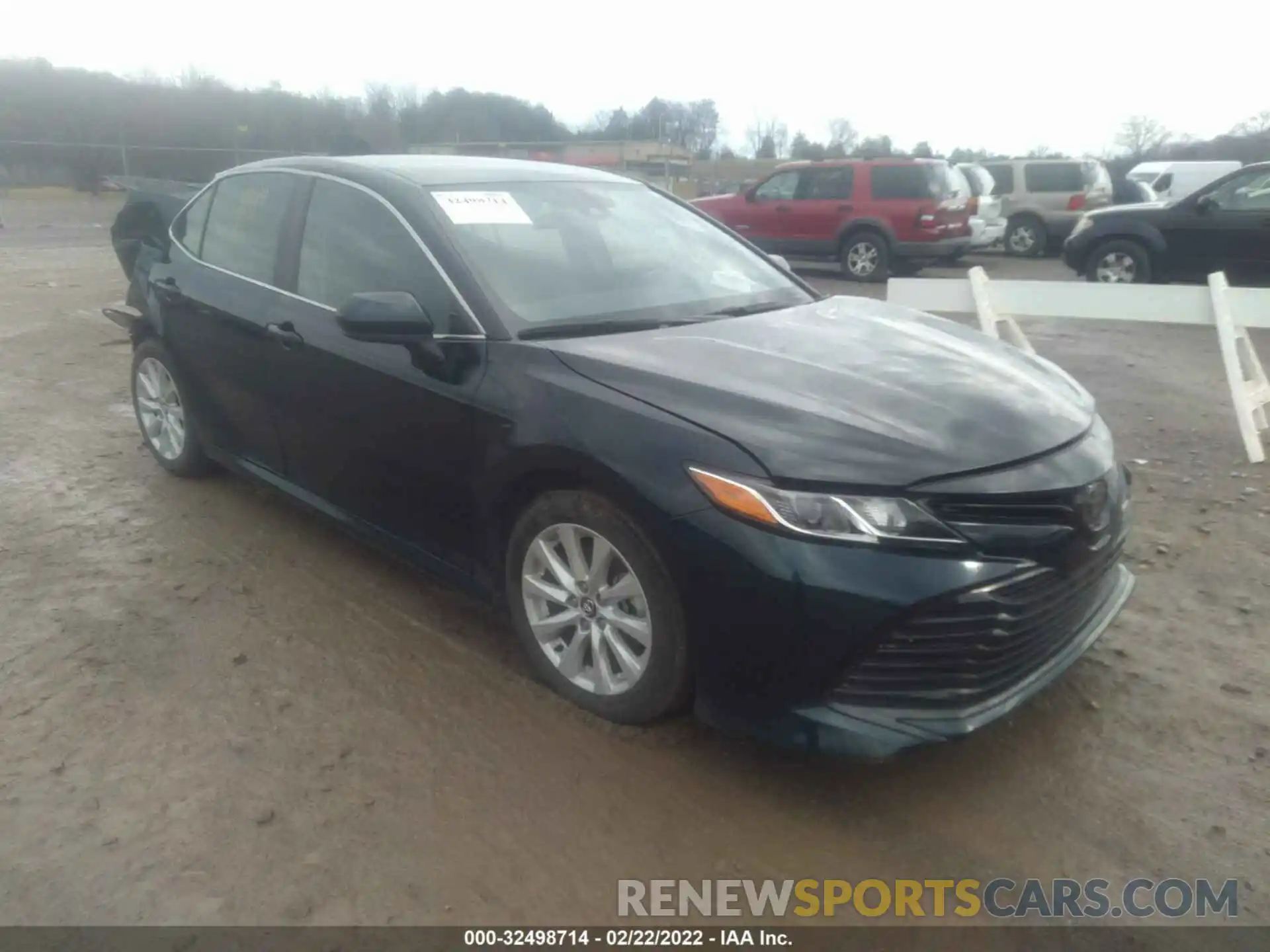 1 Photograph of a damaged car 4T1C11AK5LU921591 TOYOTA CAMRY 2020