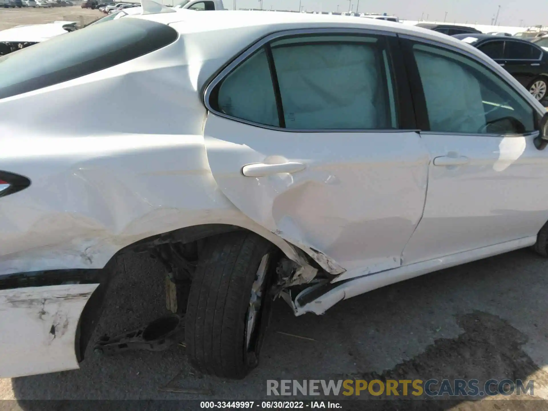 6 Photograph of a damaged car 4T1C11AK5LU921736 TOYOTA CAMRY 2020