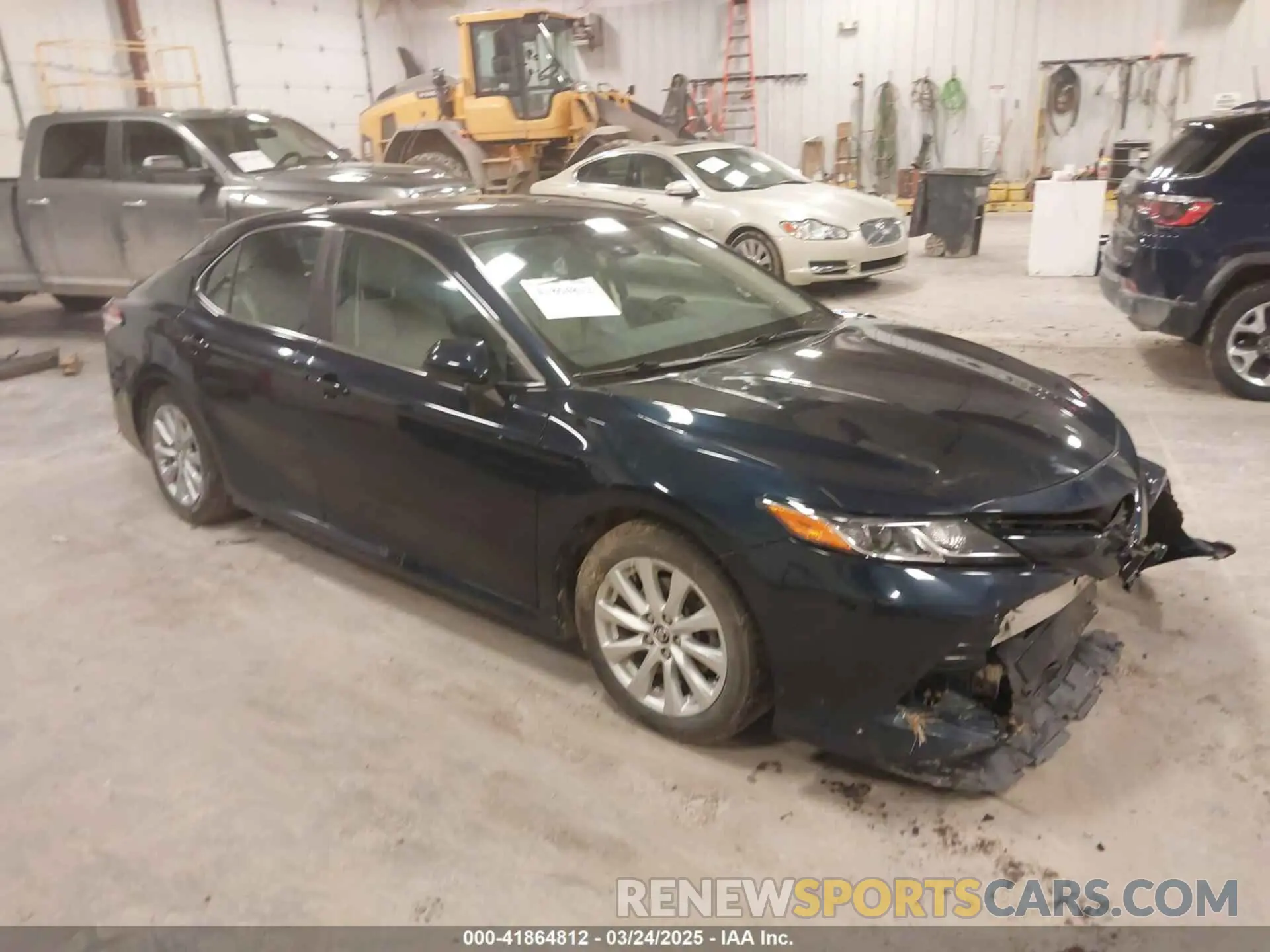 1 Photograph of a damaged car 4T1C11AK5LU926564 TOYOTA CAMRY 2020