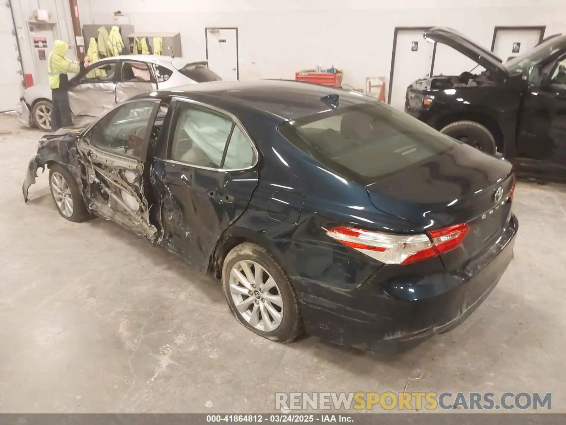 3 Photograph of a damaged car 4T1C11AK5LU926564 TOYOTA CAMRY 2020