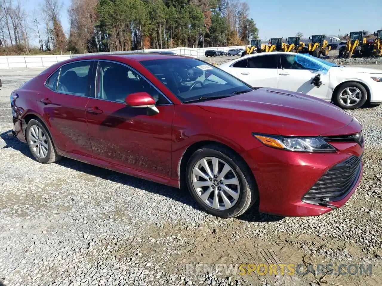 4 Photograph of a damaged car 4T1C11AK5LU928654 TOYOTA CAMRY 2020