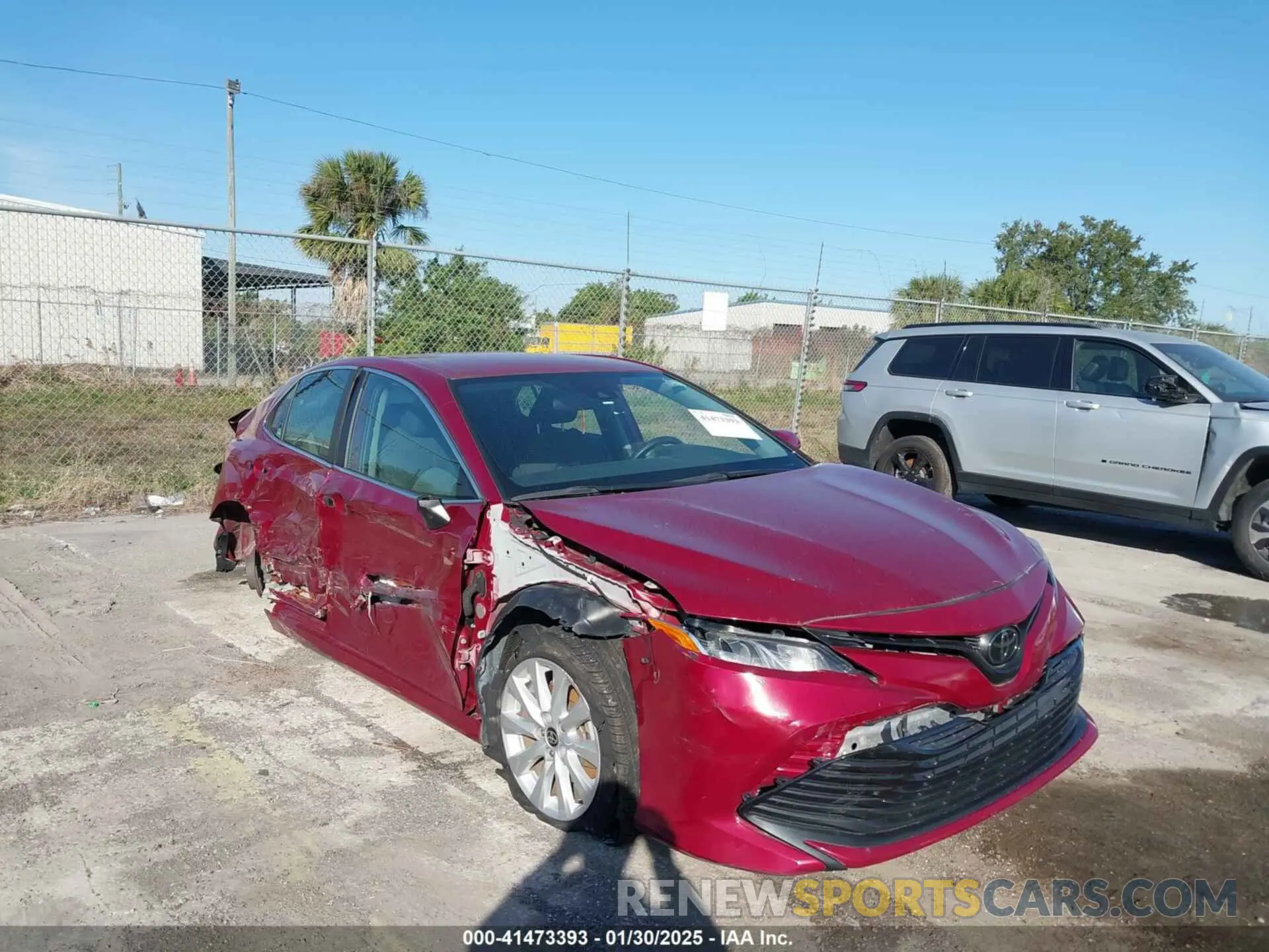 1 Photograph of a damaged car 4T1C11AK5LU928993 TOYOTA CAMRY 2020
