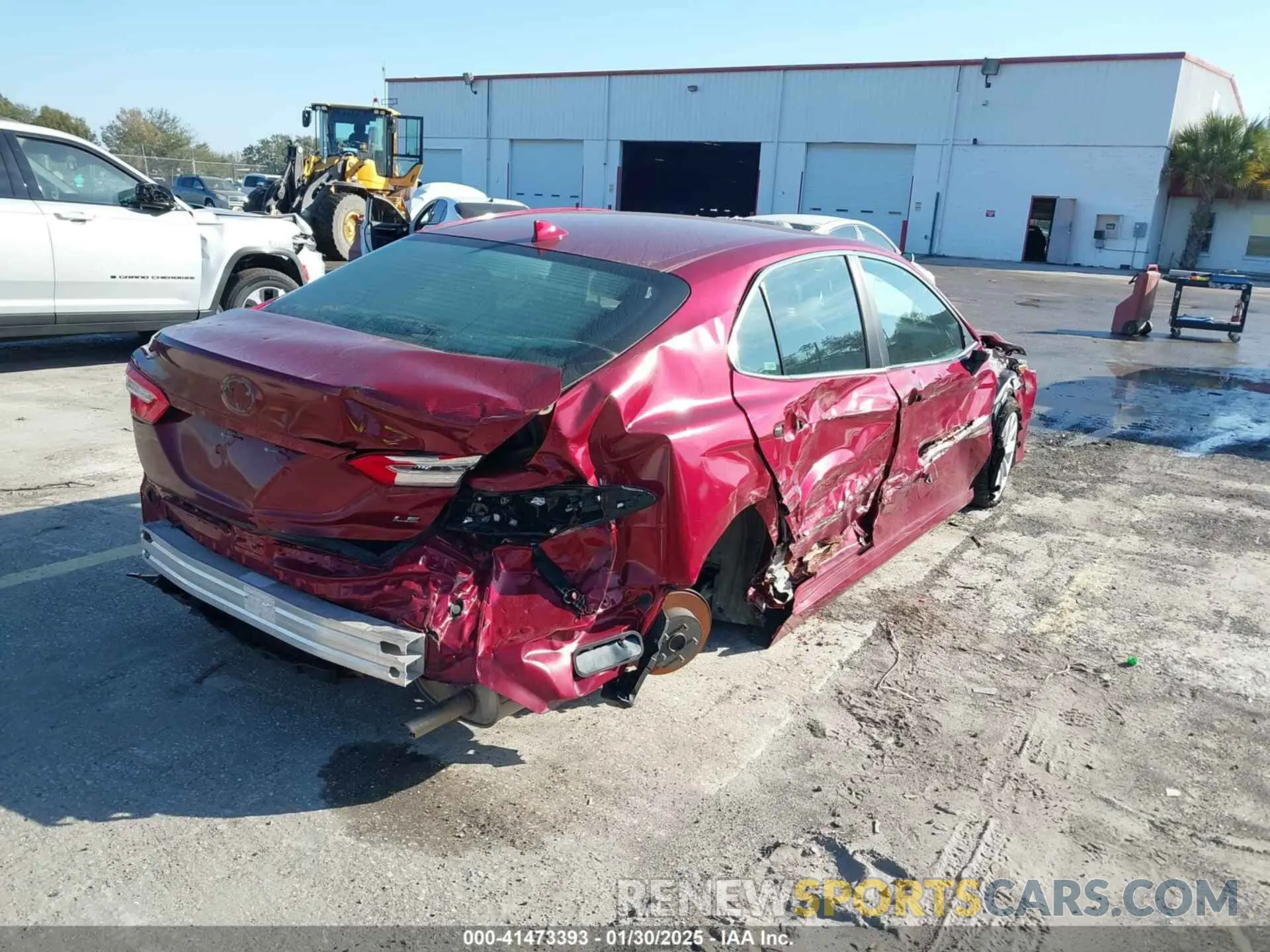 4 Photograph of a damaged car 4T1C11AK5LU928993 TOYOTA CAMRY 2020