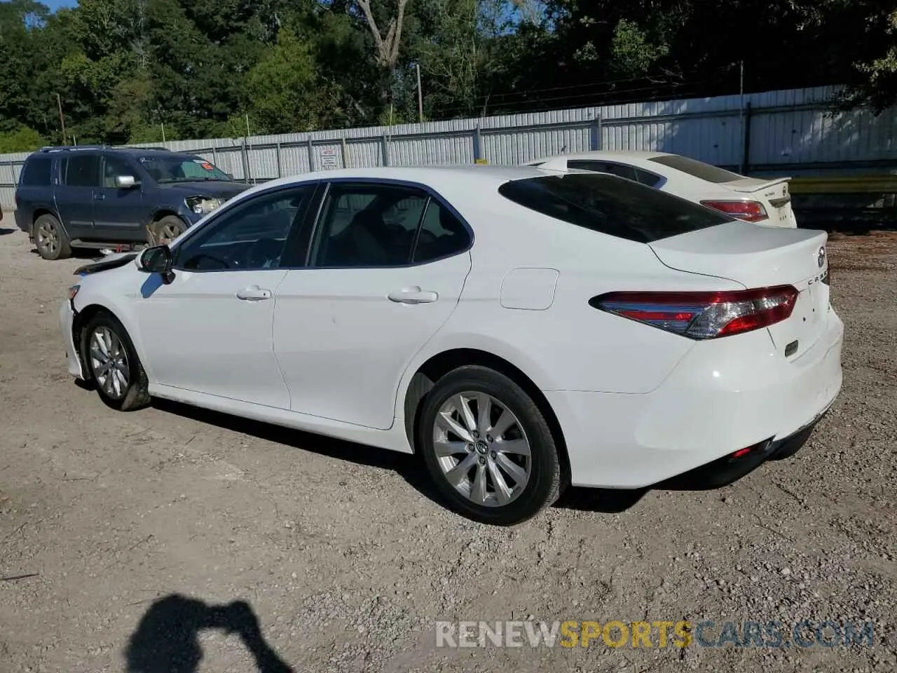 2 Photograph of a damaged car 4T1C11AK5LU932915 TOYOTA CAMRY 2020