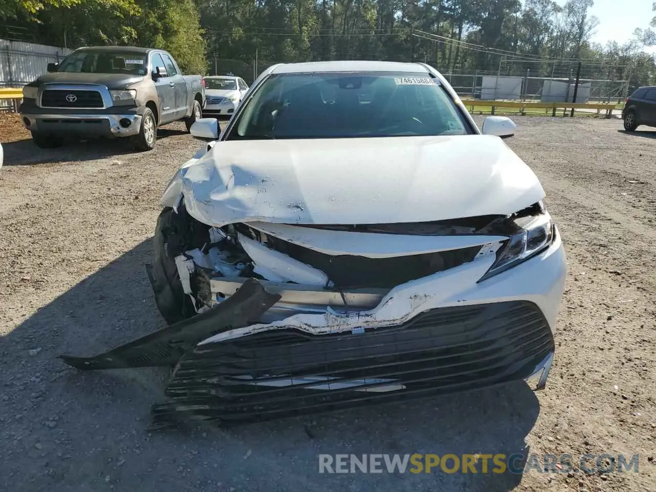 5 Photograph of a damaged car 4T1C11AK5LU932915 TOYOTA CAMRY 2020