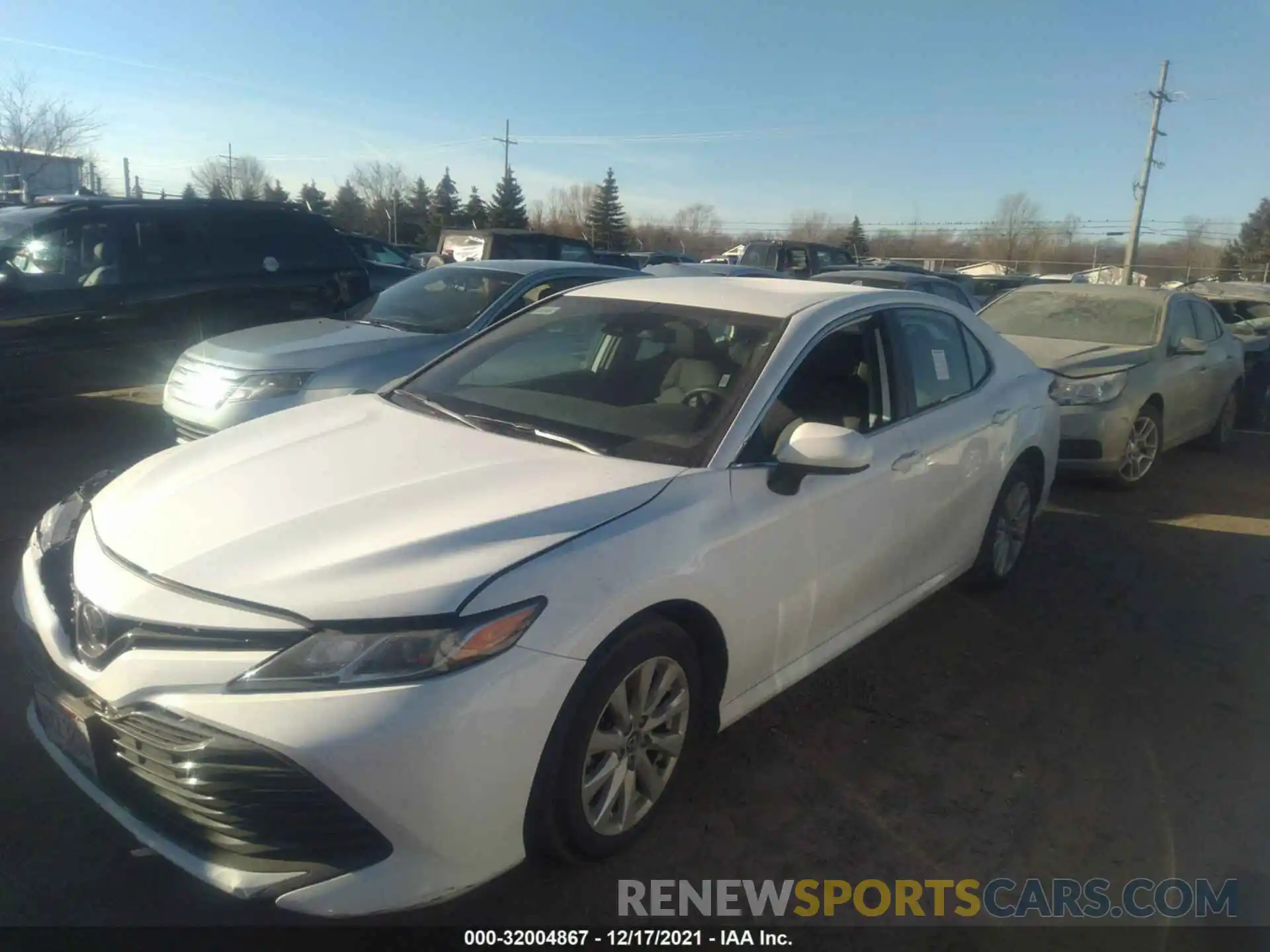 2 Photograph of a damaged car 4T1C11AK5LU934096 TOYOTA CAMRY 2020