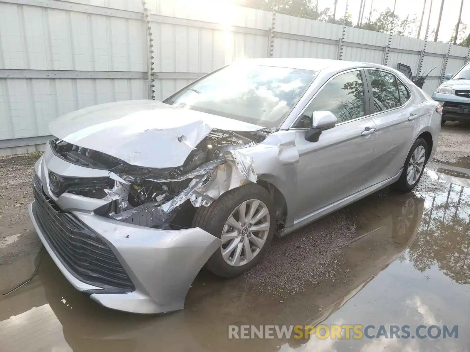 2 Photograph of a damaged car 4T1C11AK5LU937368 TOYOTA CAMRY 2020