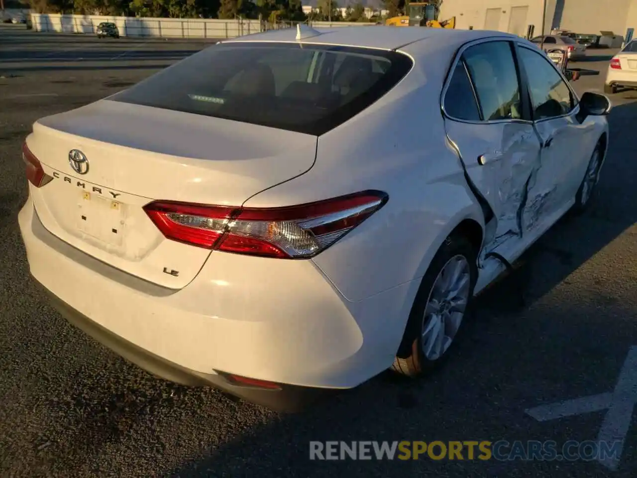 4 Photograph of a damaged car 4T1C11AK5LU946118 TOYOTA CAMRY 2020