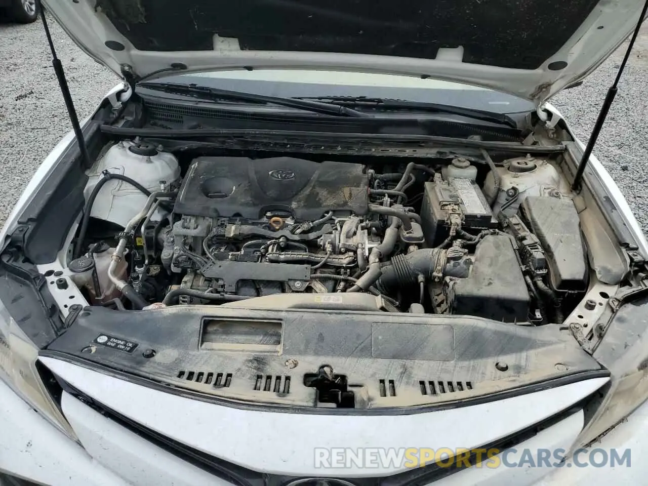 11 Photograph of a damaged car 4T1C11AK5LU959970 TOYOTA CAMRY 2020