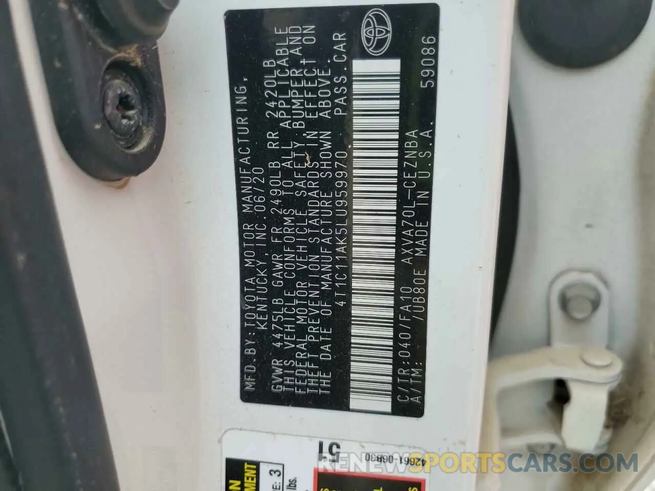12 Photograph of a damaged car 4T1C11AK5LU959970 TOYOTA CAMRY 2020