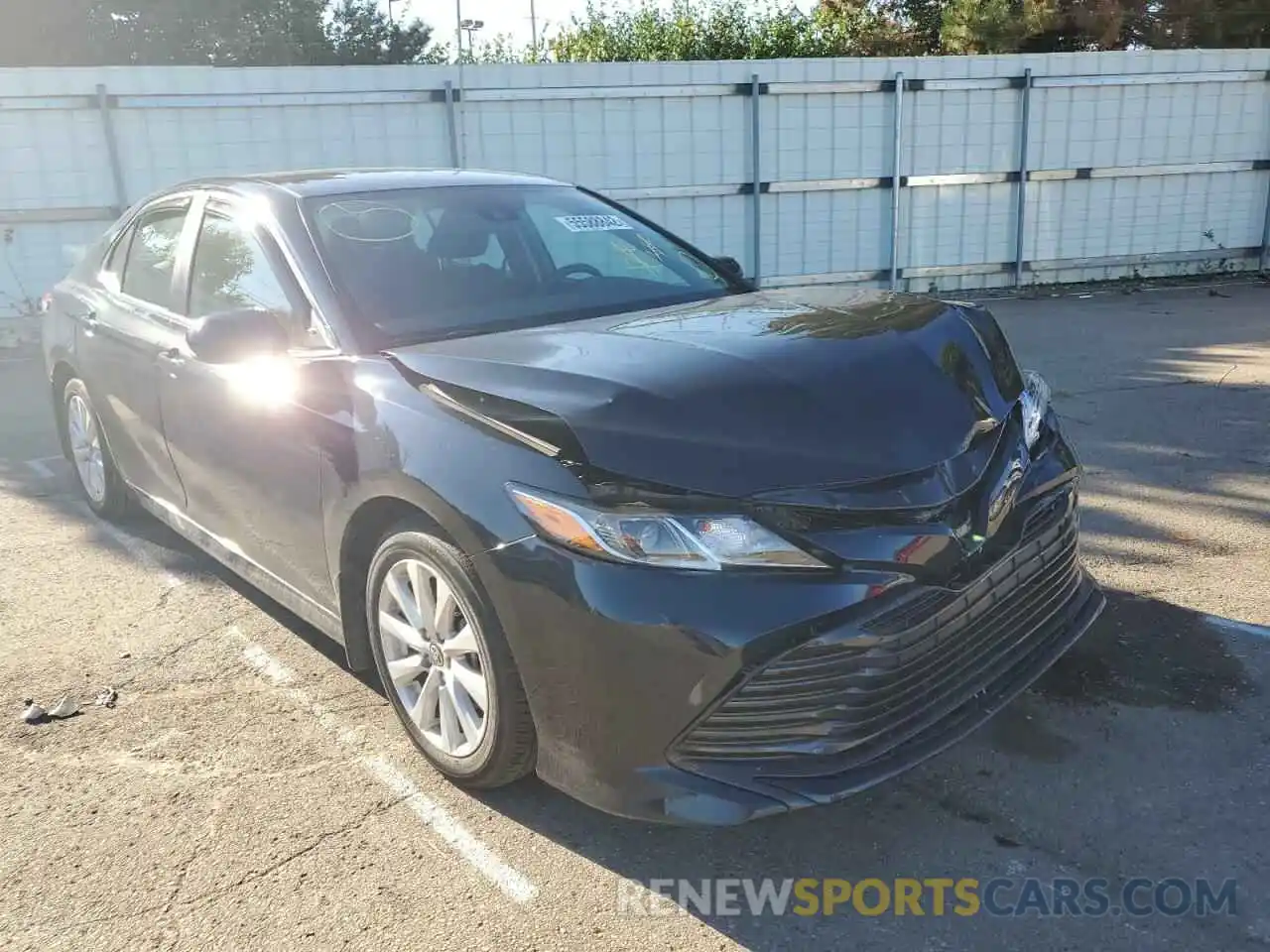 1 Photograph of a damaged car 4T1C11AK5LU974677 TOYOTA CAMRY 2020