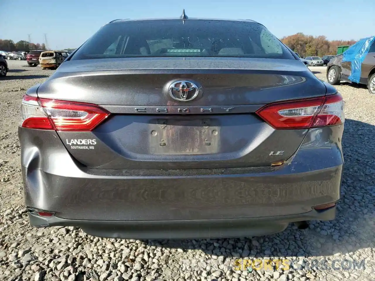 6 Photograph of a damaged car 4T1C11AK5LU977837 TOYOTA CAMRY 2020