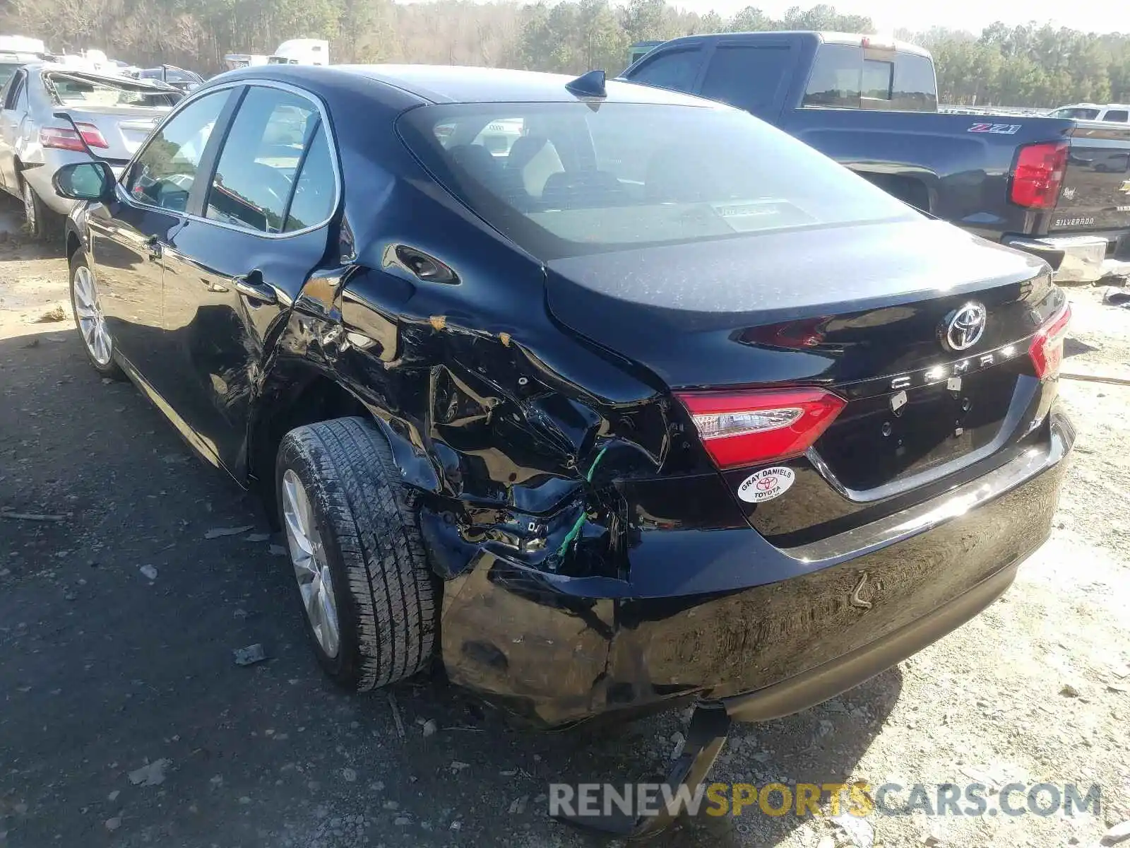 3 Photograph of a damaged car 4T1C11AK5LU986814 TOYOTA CAMRY 2020