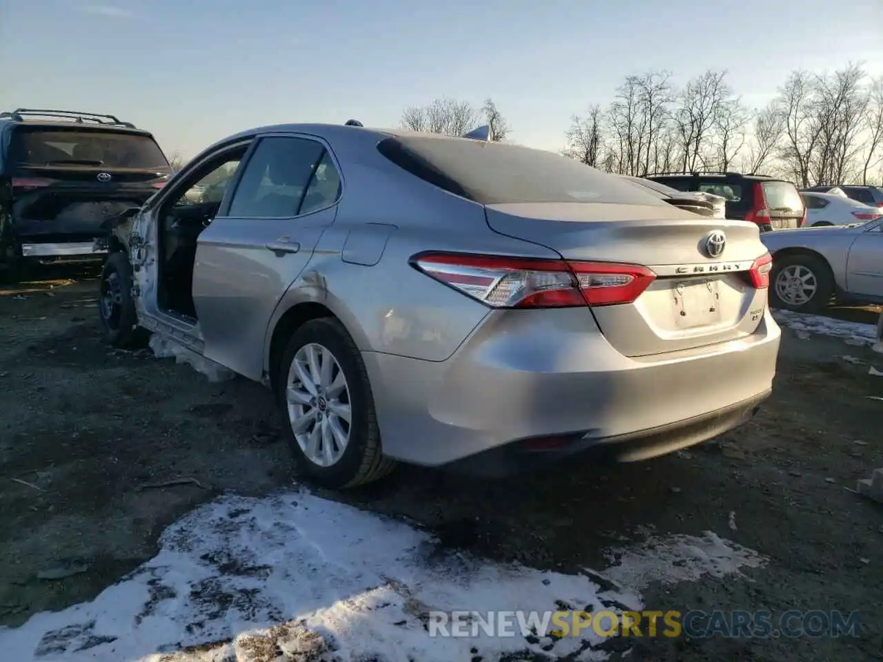 3 Photograph of a damaged car 4T1C11AK5LU991656 TOYOTA CAMRY 2020