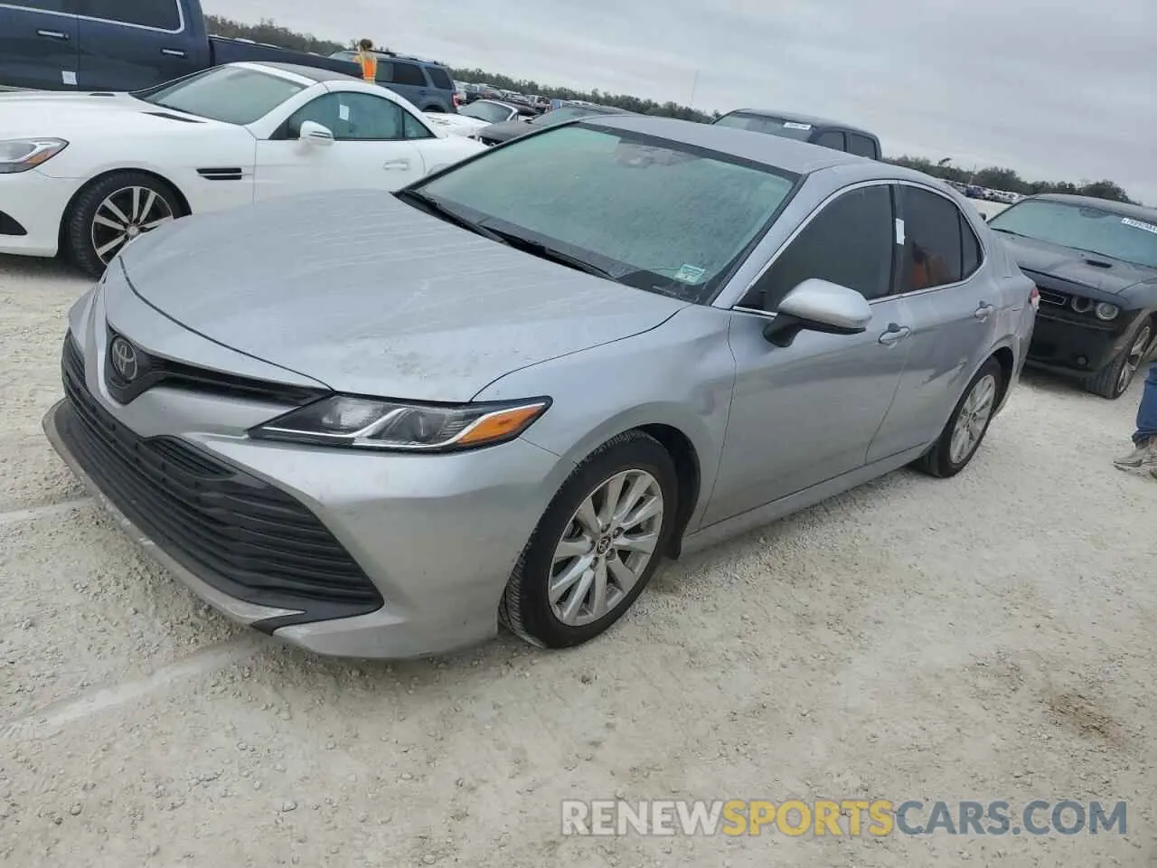 1 Photograph of a damaged car 4T1C11AK5LU994976 TOYOTA CAMRY 2020