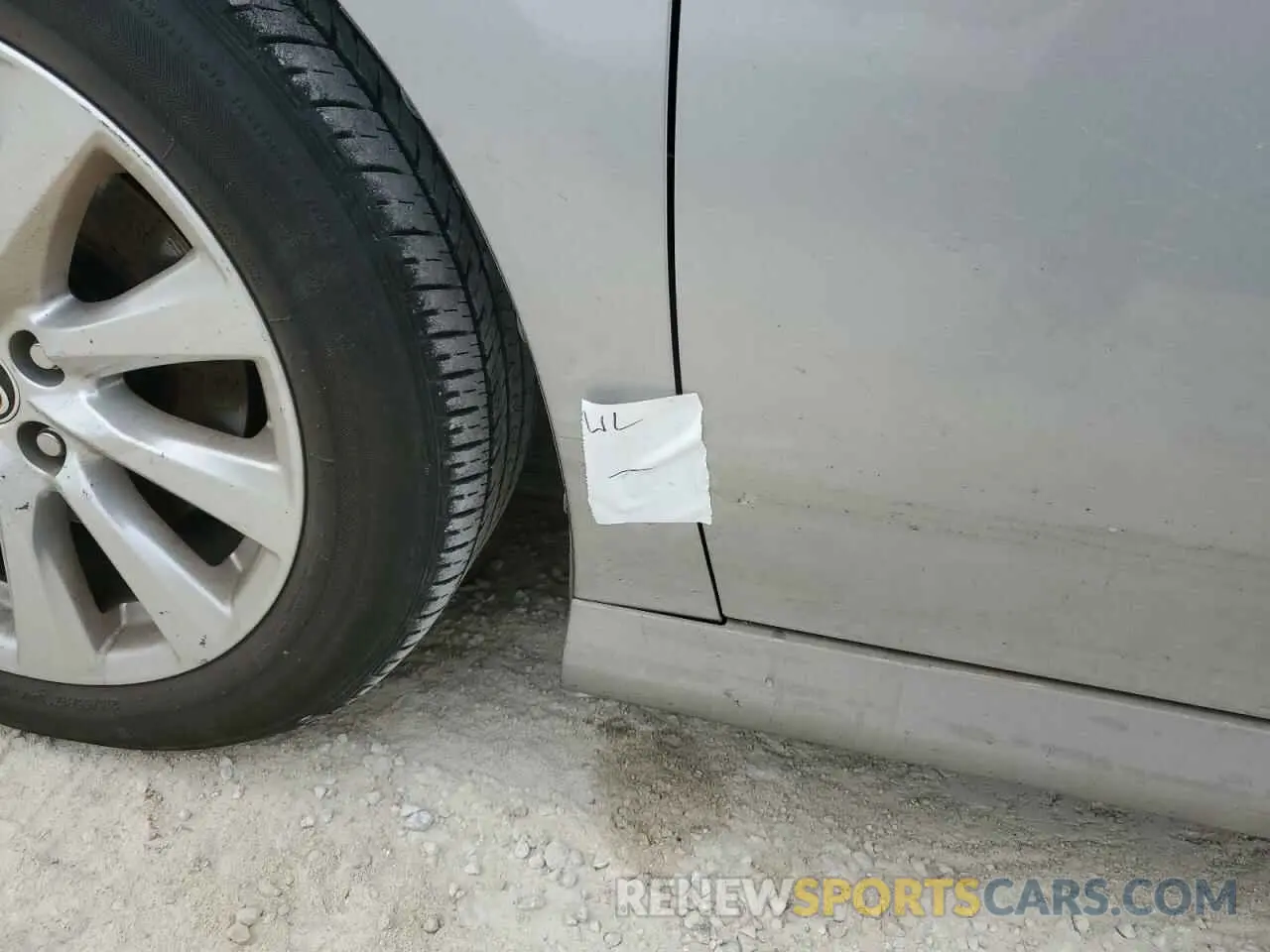 12 Photograph of a damaged car 4T1C11AK5LU994976 TOYOTA CAMRY 2020