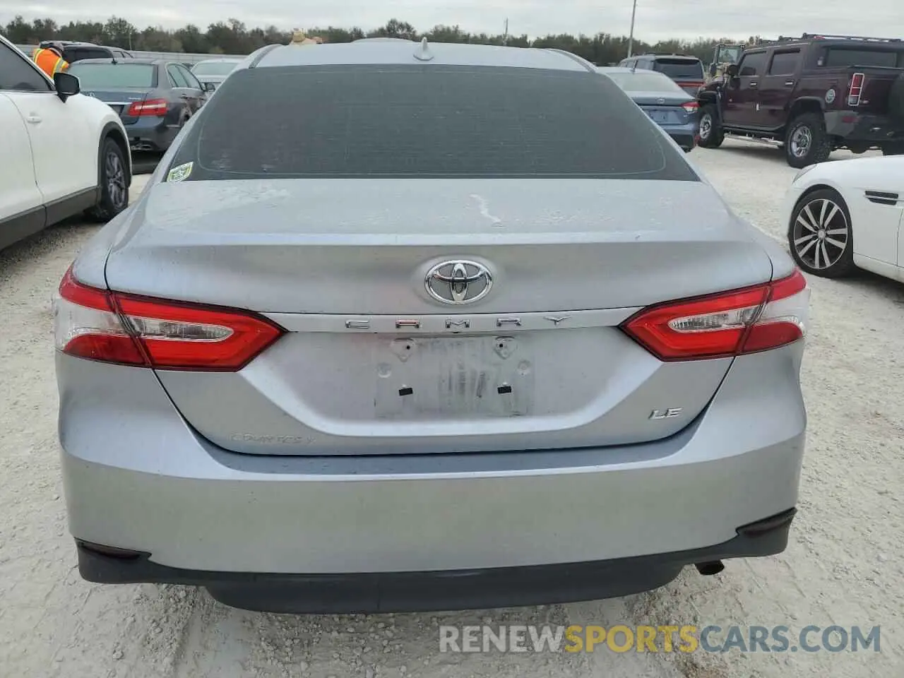 6 Photograph of a damaged car 4T1C11AK5LU994976 TOYOTA CAMRY 2020