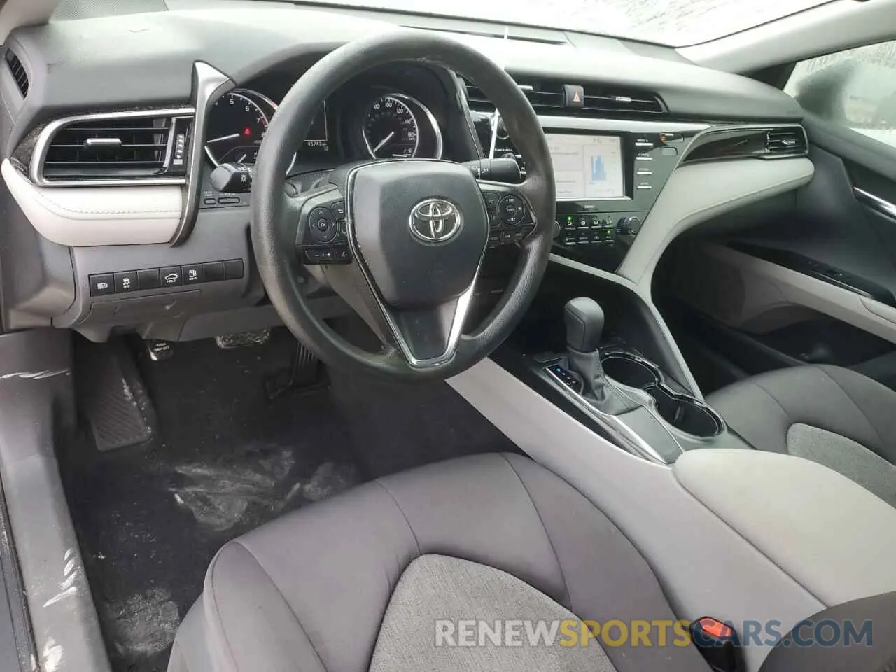 8 Photograph of a damaged car 4T1C11AK5LU994976 TOYOTA CAMRY 2020