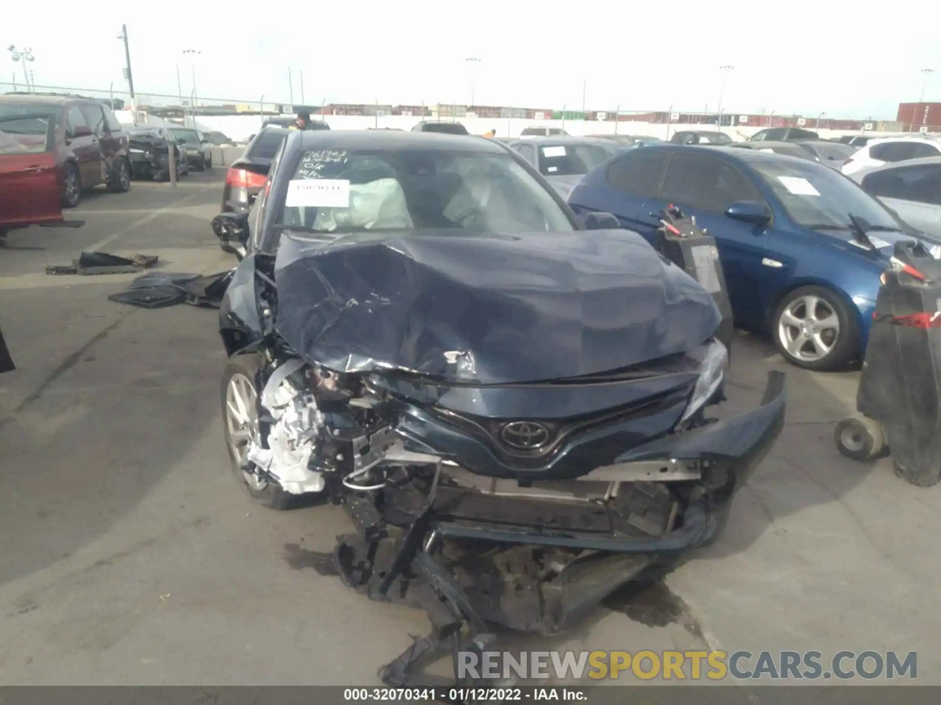 6 Photograph of a damaged car 4T1C11AK5LU995965 TOYOTA CAMRY 2020