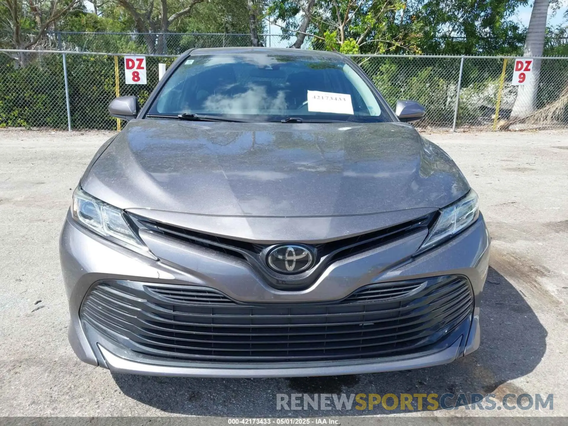 12 Photograph of a damaged car 4T1C11AK5LU997165 TOYOTA CAMRY 2020