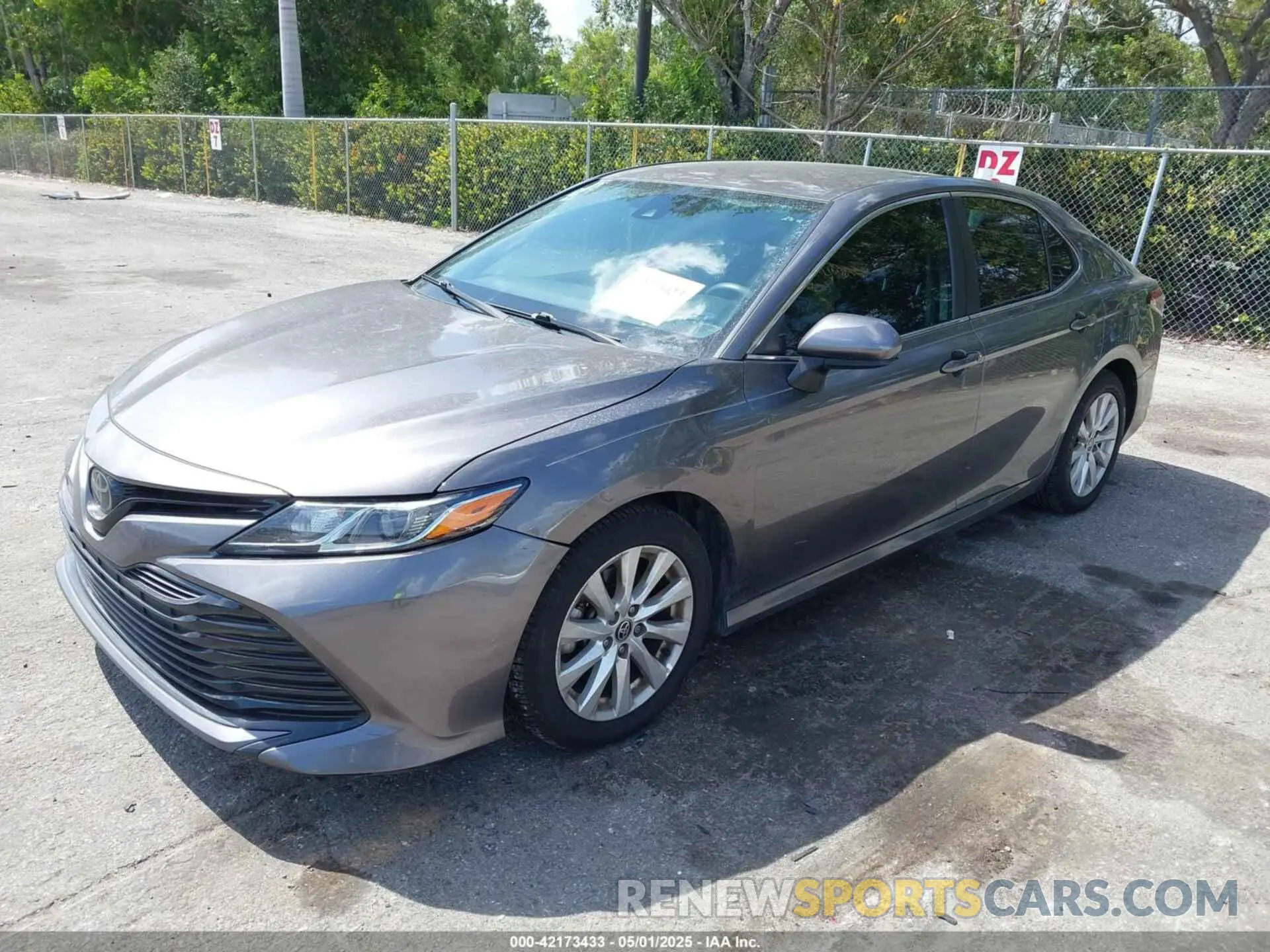 2 Photograph of a damaged car 4T1C11AK5LU997165 TOYOTA CAMRY 2020