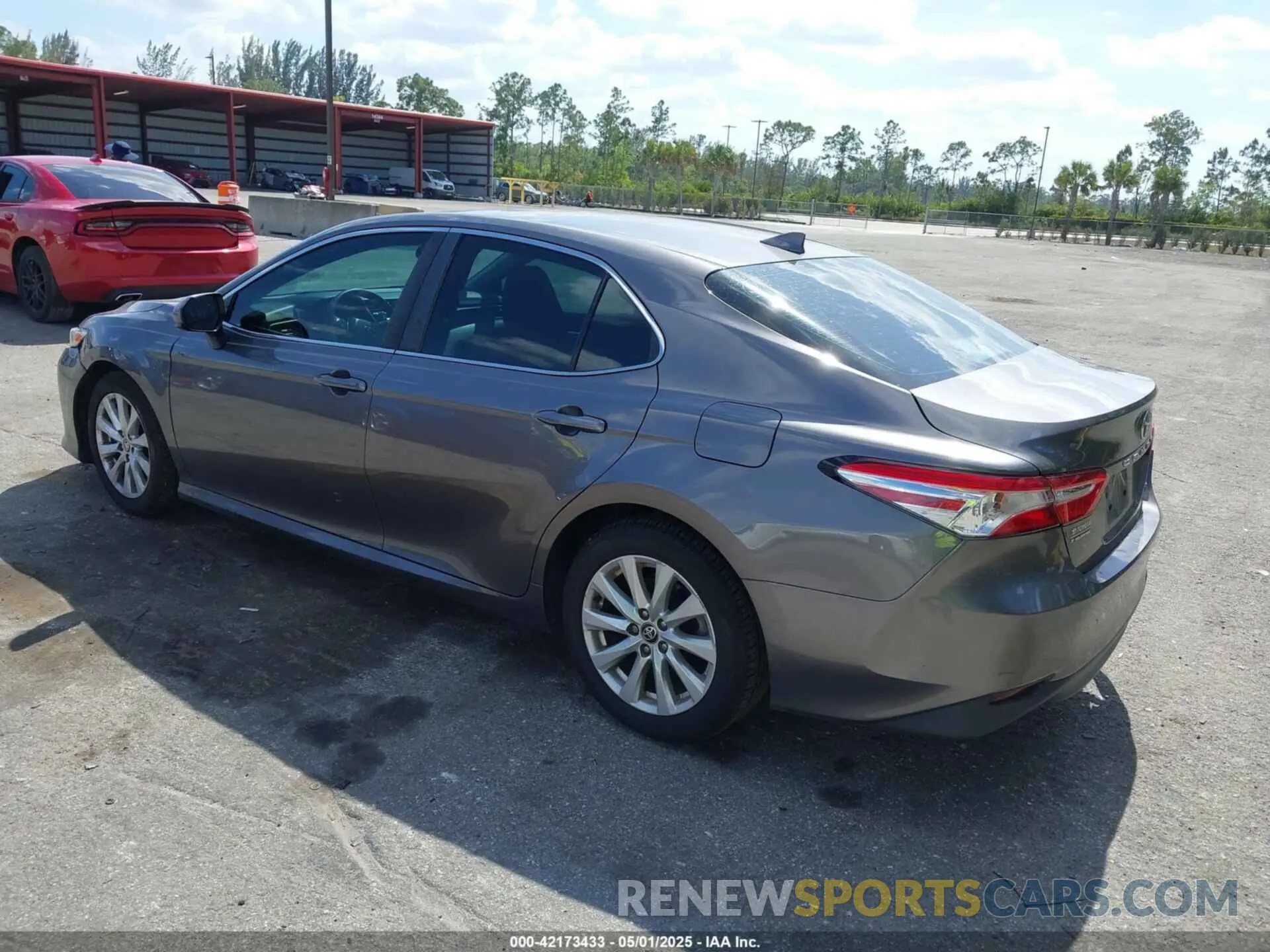 3 Photograph of a damaged car 4T1C11AK5LU997165 TOYOTA CAMRY 2020