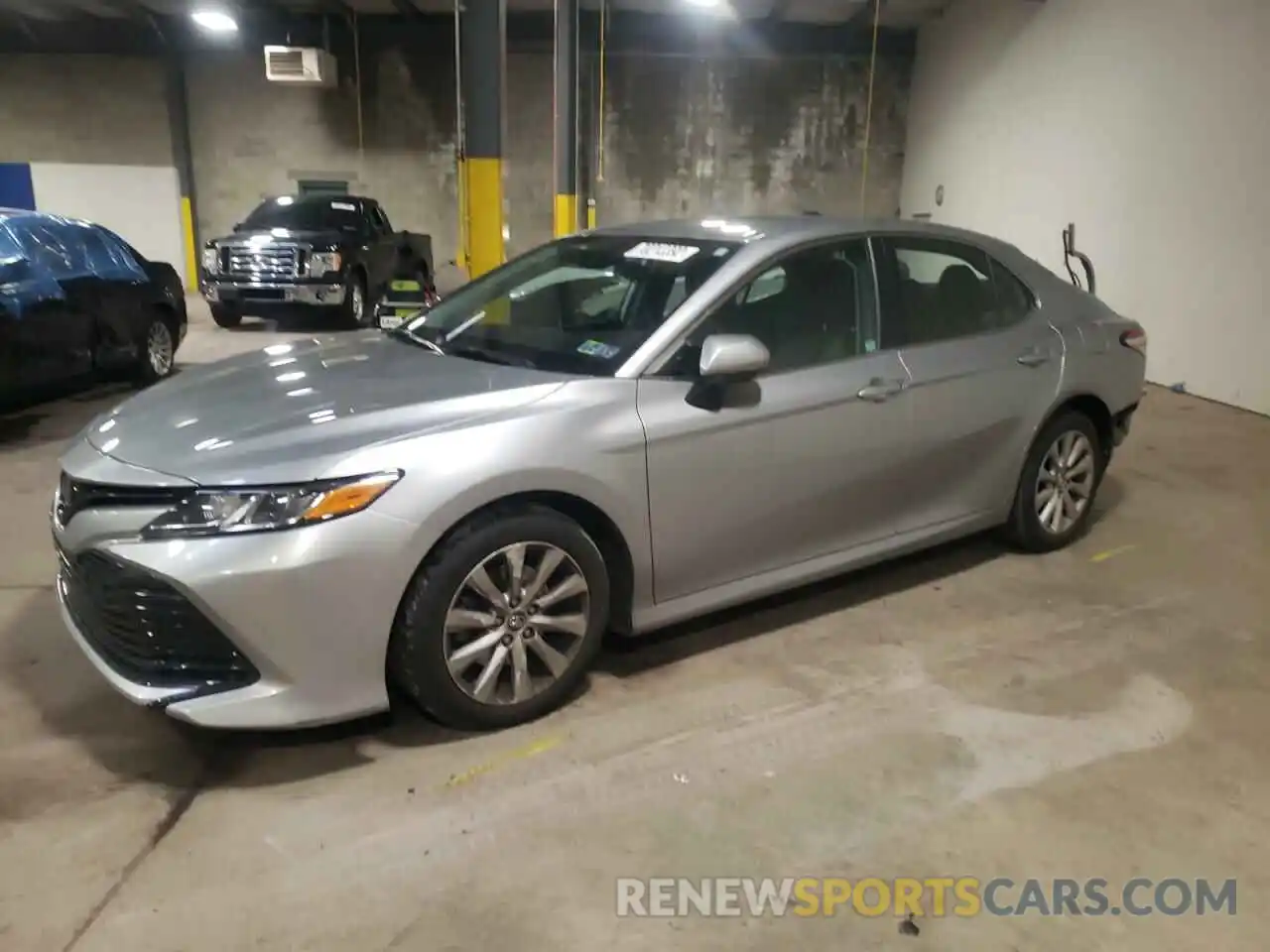 1 Photograph of a damaged car 4T1C11AK6LU301056 TOYOTA CAMRY 2020