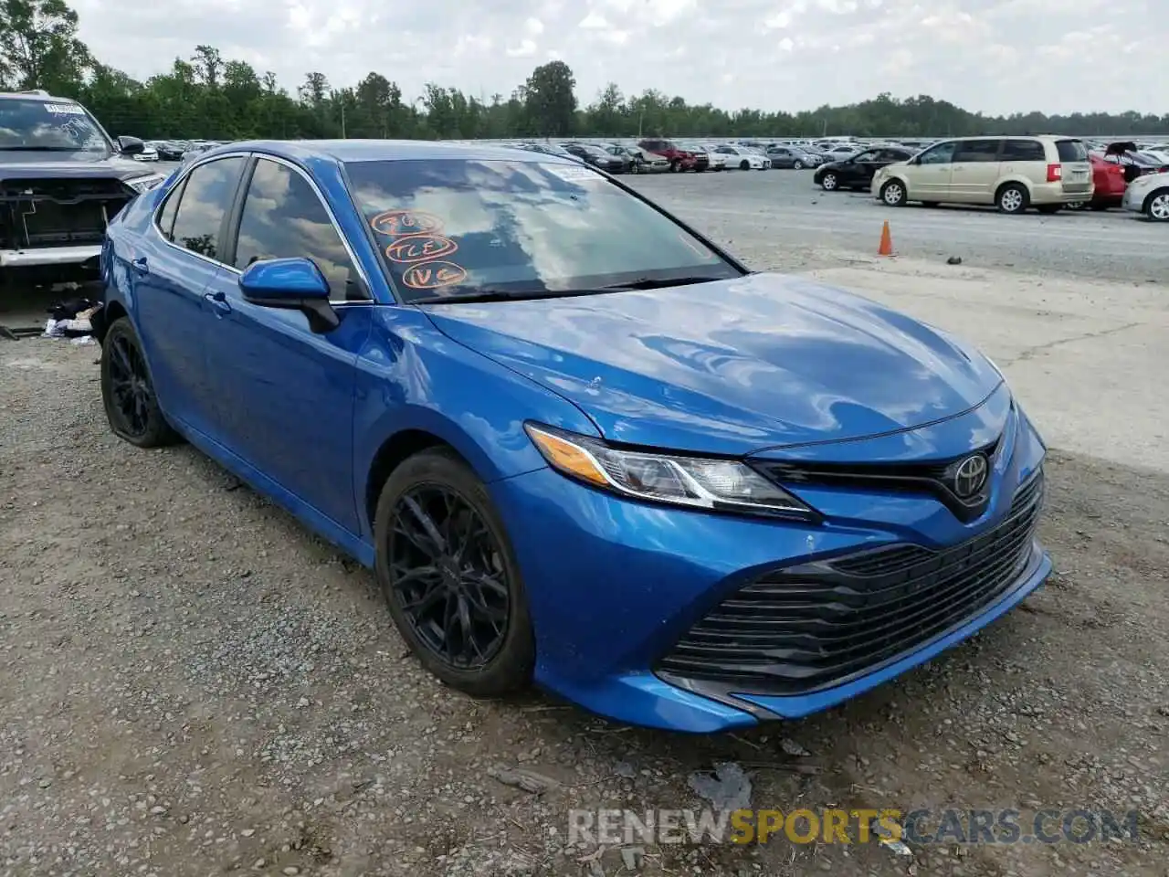 1 Photograph of a damaged car 4T1C11AK6LU302160 TOYOTA CAMRY 2020