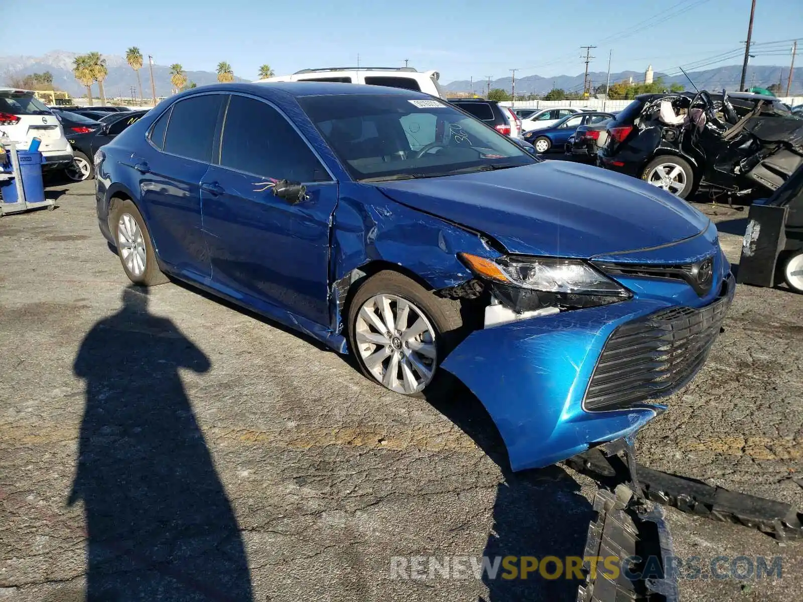 1 Photograph of a damaged car 4T1C11AK6LU304622 TOYOTA CAMRY 2020