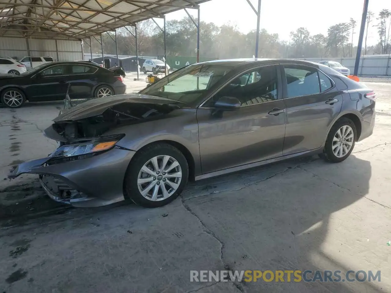 1 Photograph of a damaged car 4T1C11AK6LU315216 TOYOTA CAMRY 2020