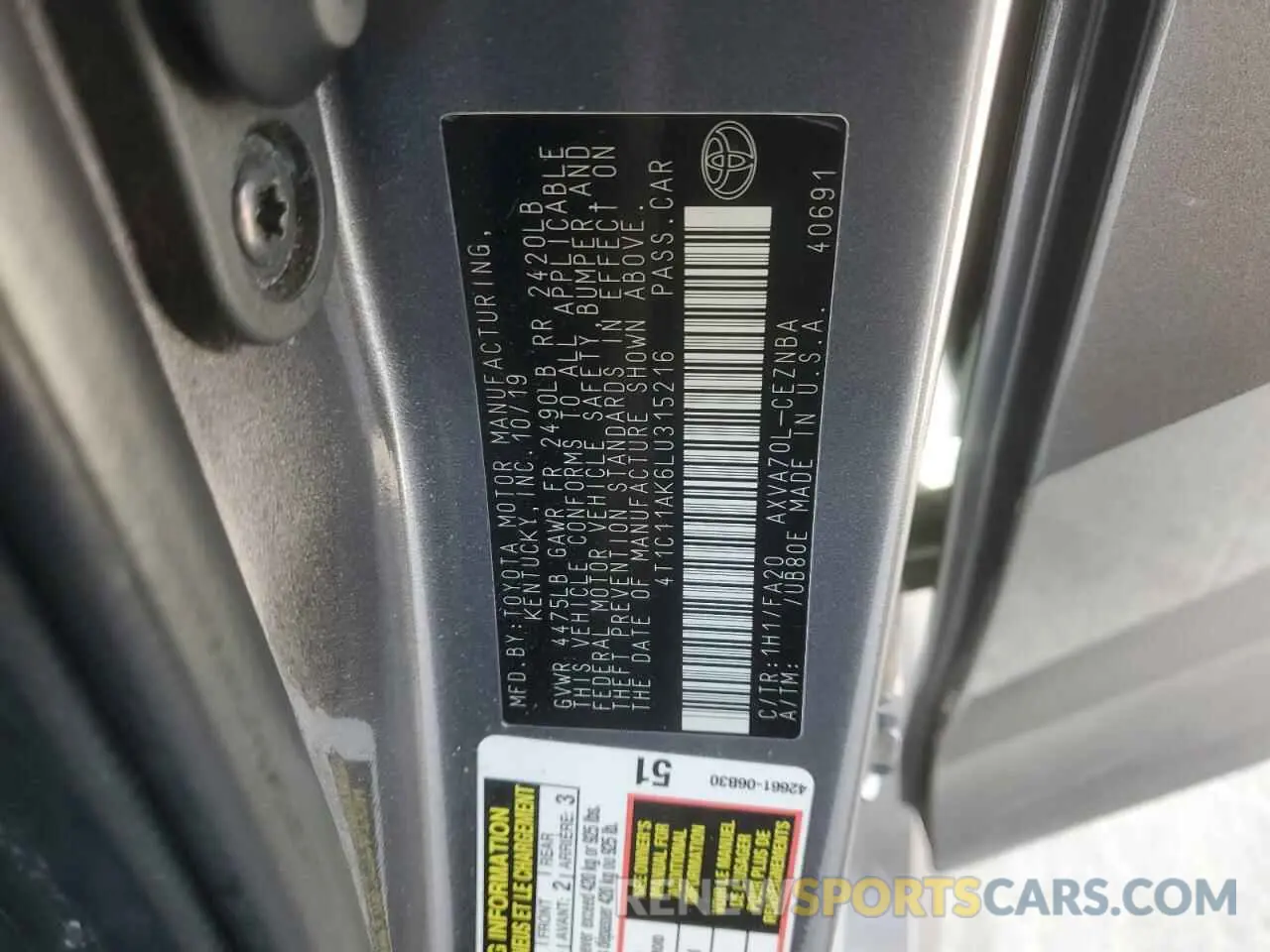12 Photograph of a damaged car 4T1C11AK6LU315216 TOYOTA CAMRY 2020