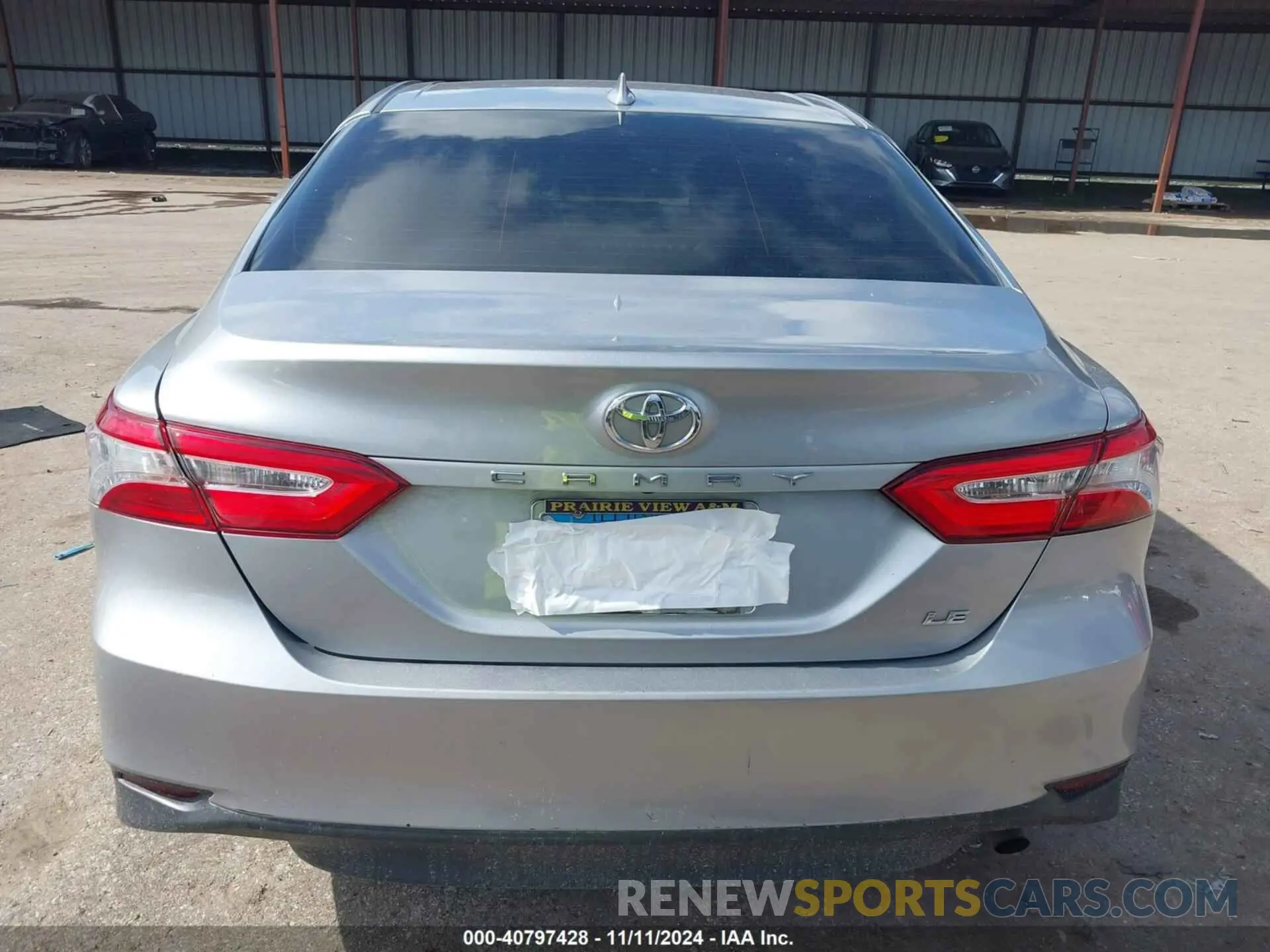 16 Photograph of a damaged car 4T1C11AK6LU315846 TOYOTA CAMRY 2020