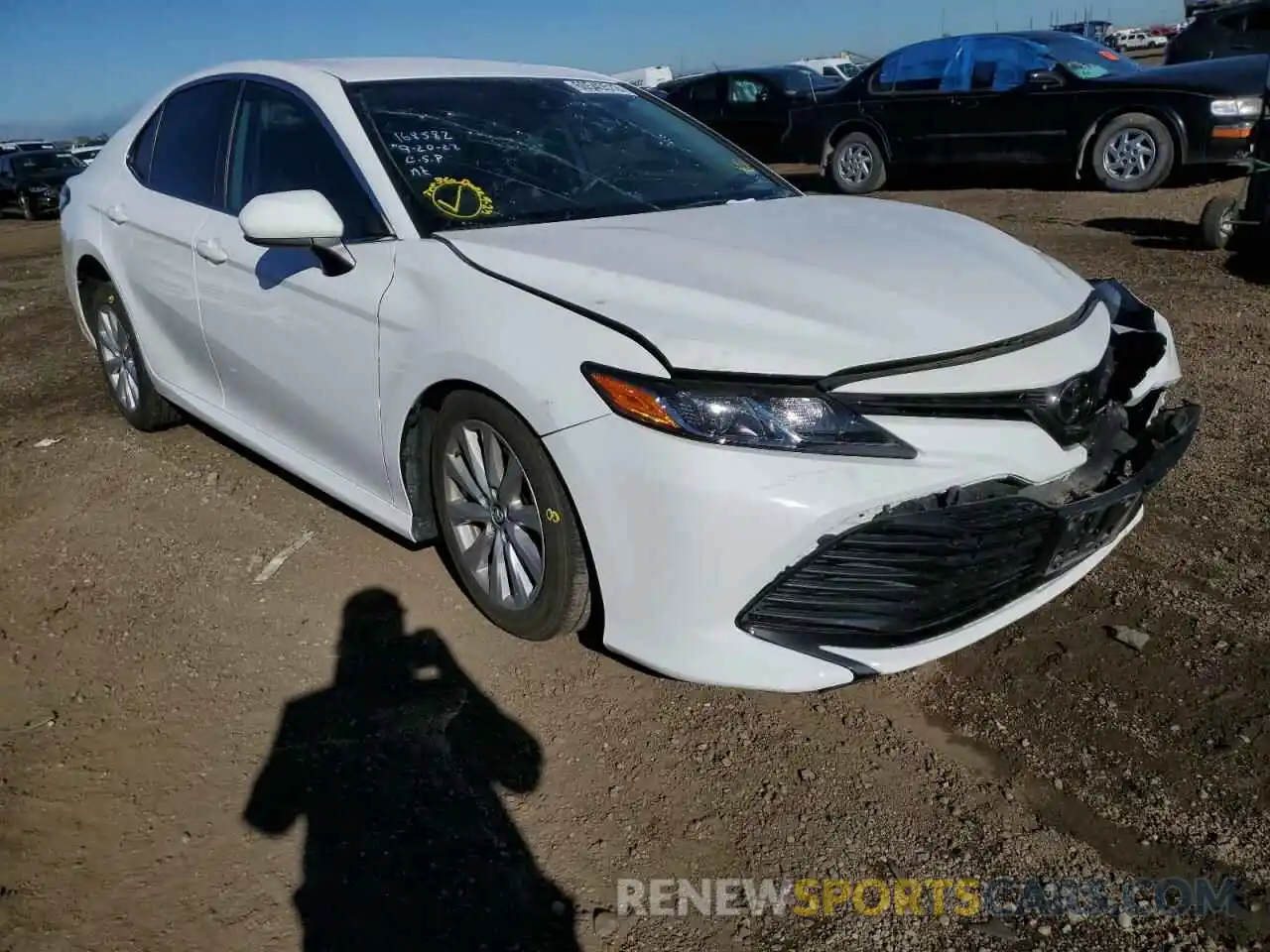 1 Photograph of a damaged car 4T1C11AK6LU336809 TOYOTA CAMRY 2020