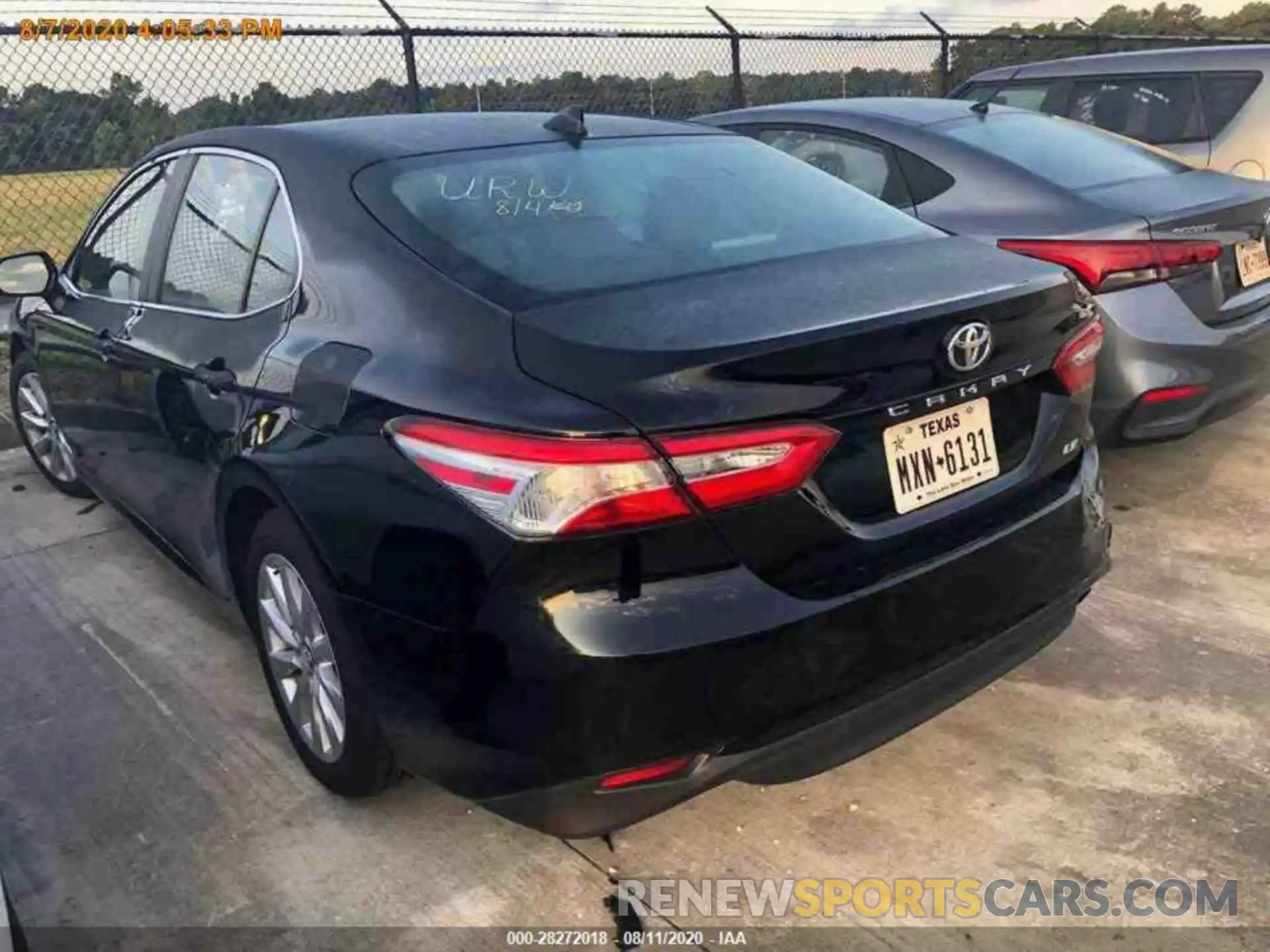 2 Photograph of a damaged car 4T1C11AK6LU343632 TOYOTA CAMRY 2020