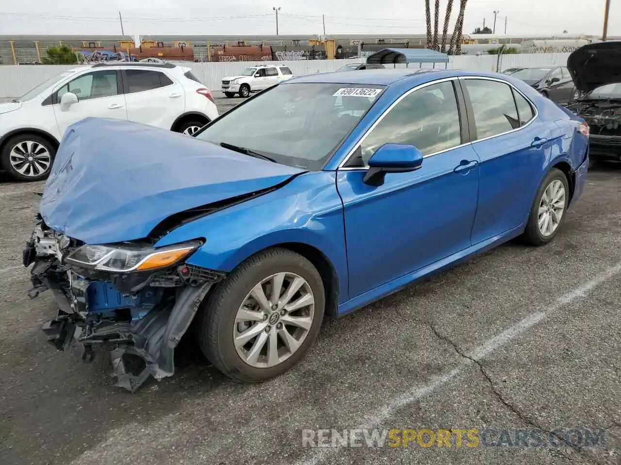 1 Photograph of a damaged car 4T1C11AK6LU345025 TOYOTA CAMRY 2020