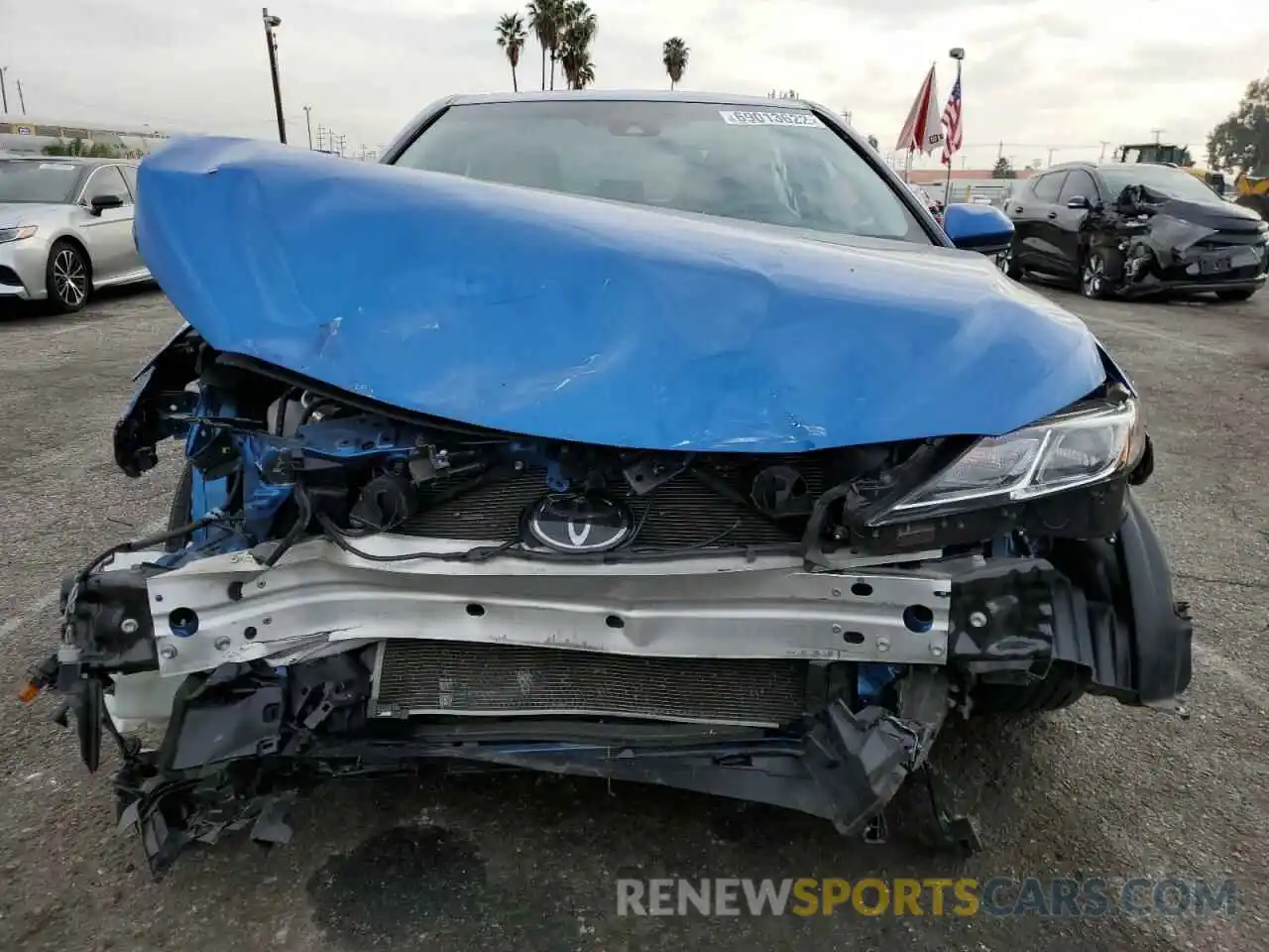 5 Photograph of a damaged car 4T1C11AK6LU345025 TOYOTA CAMRY 2020